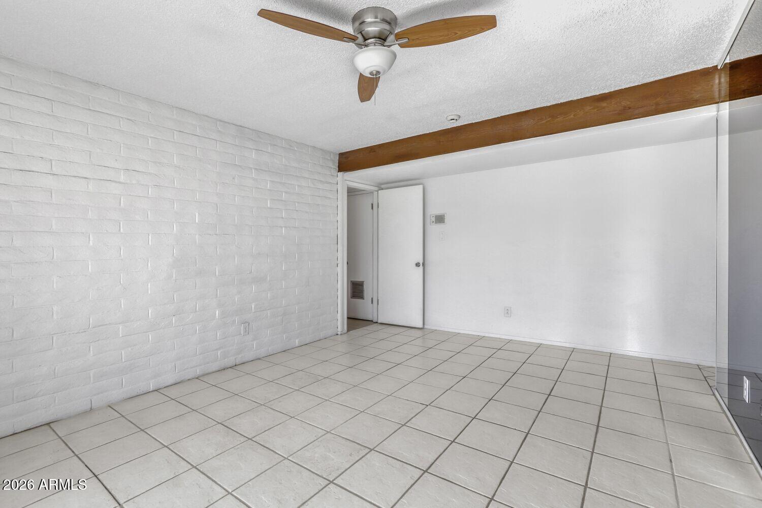 2308 E LAMAR Road