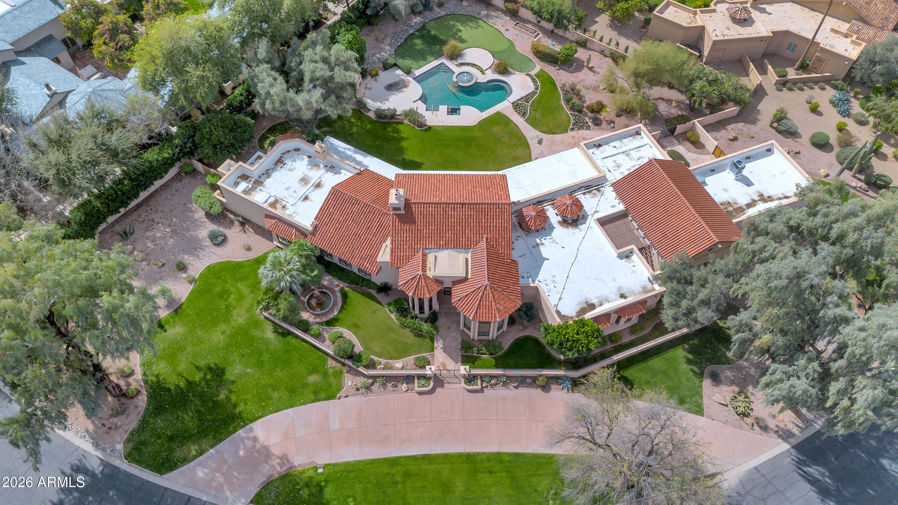 6301 E HUNTRESS Drive