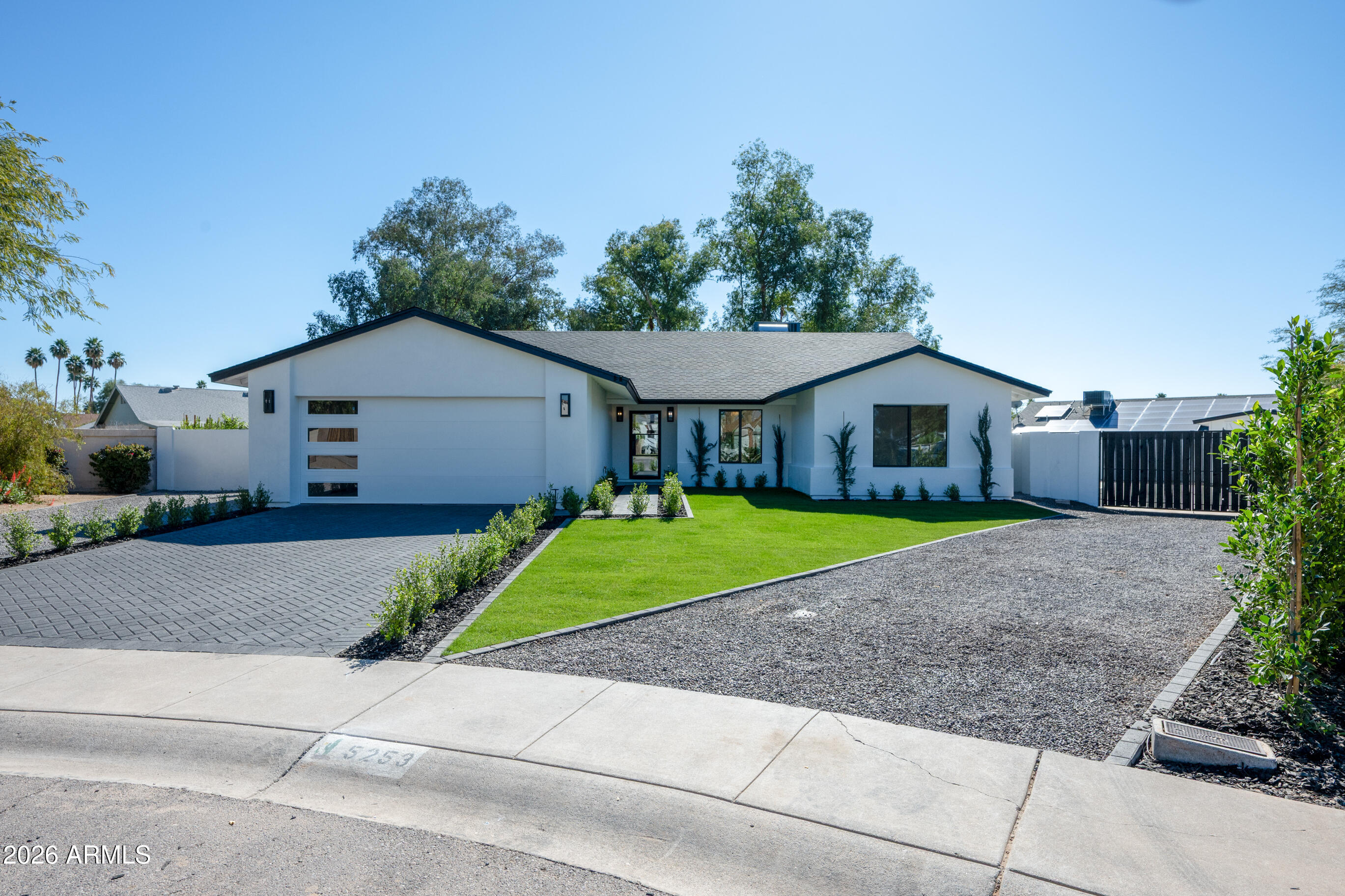 5253 E WALTANN Lane