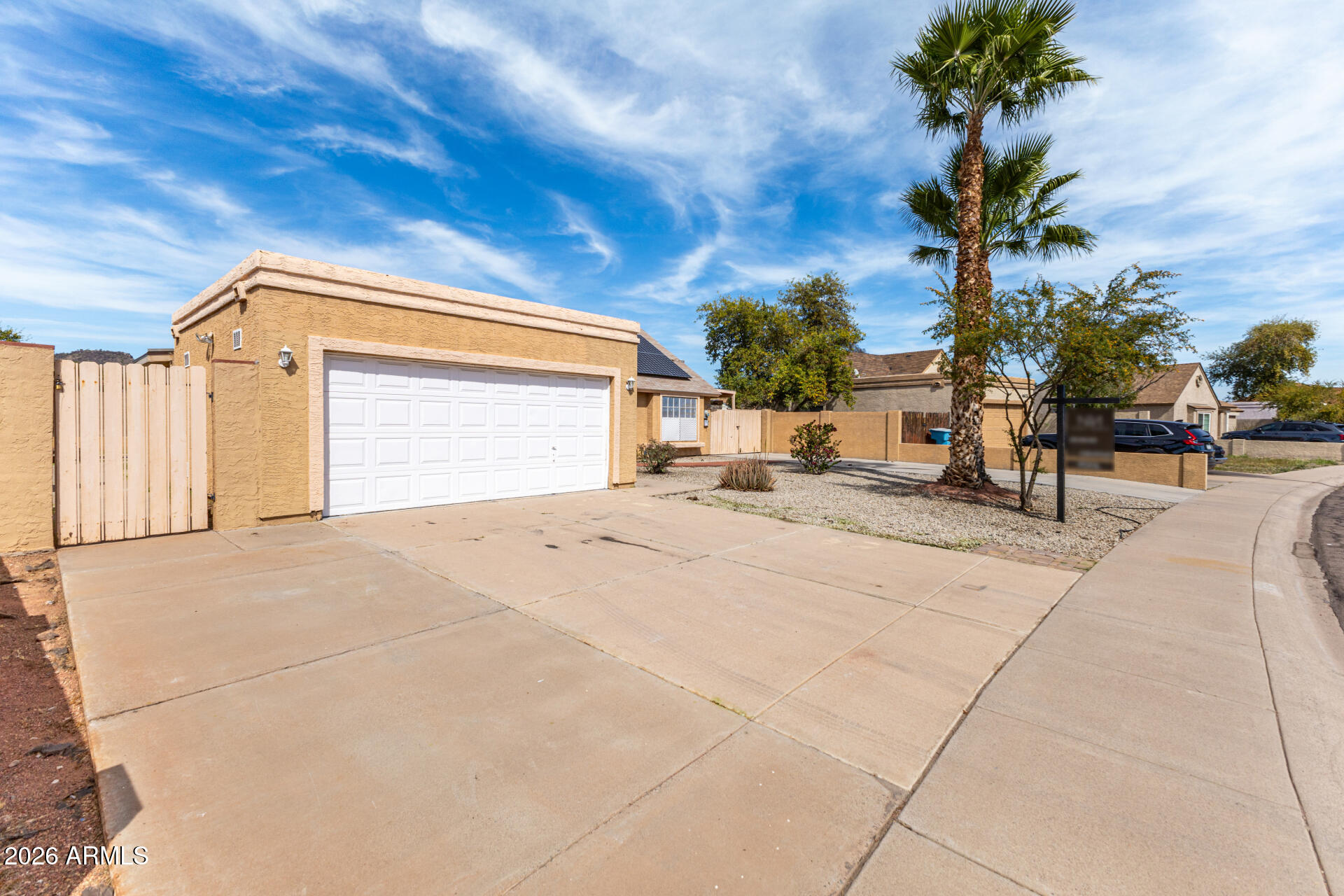 4608 W MORROW Drive