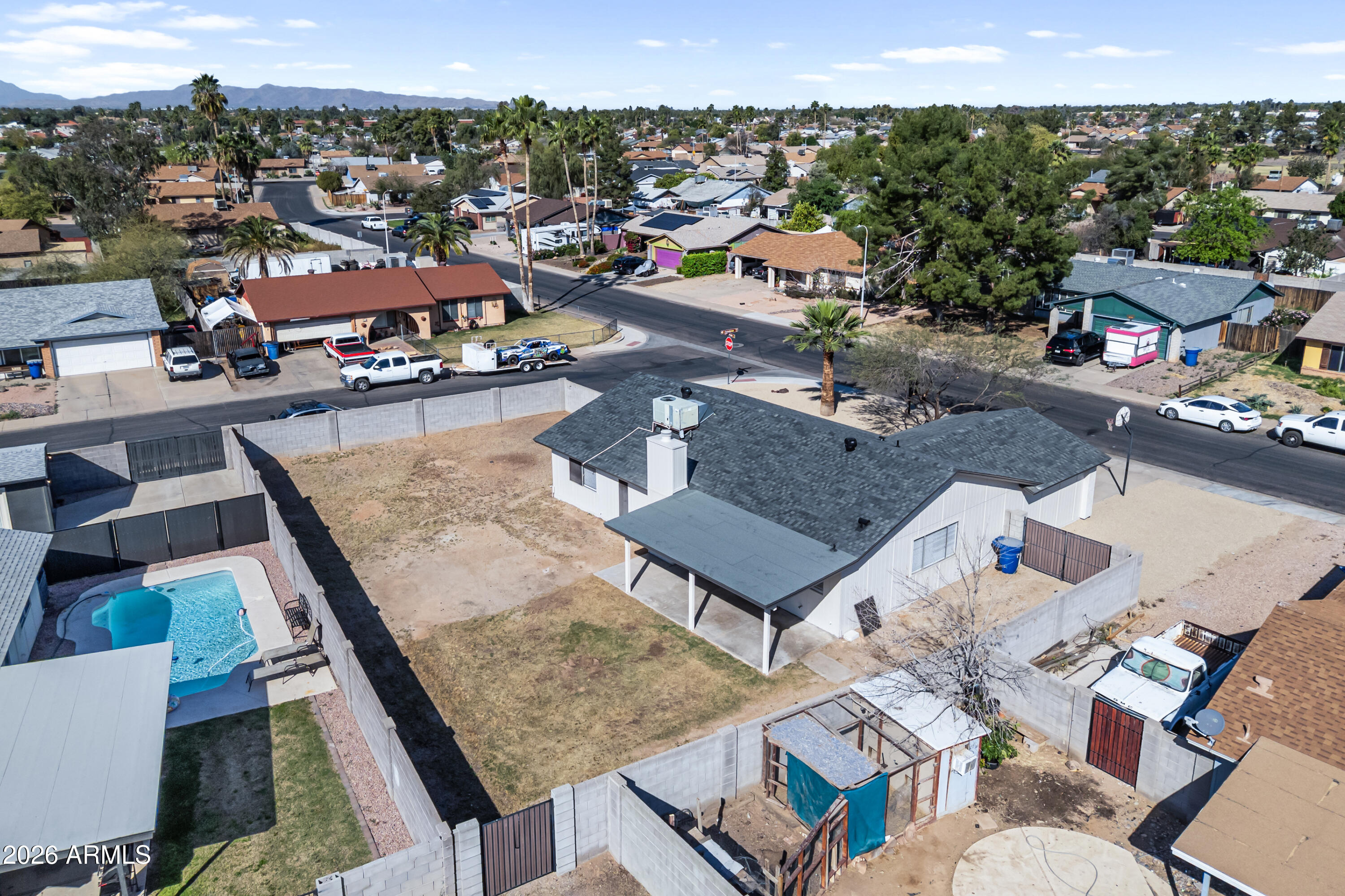 525 W El Prado Road