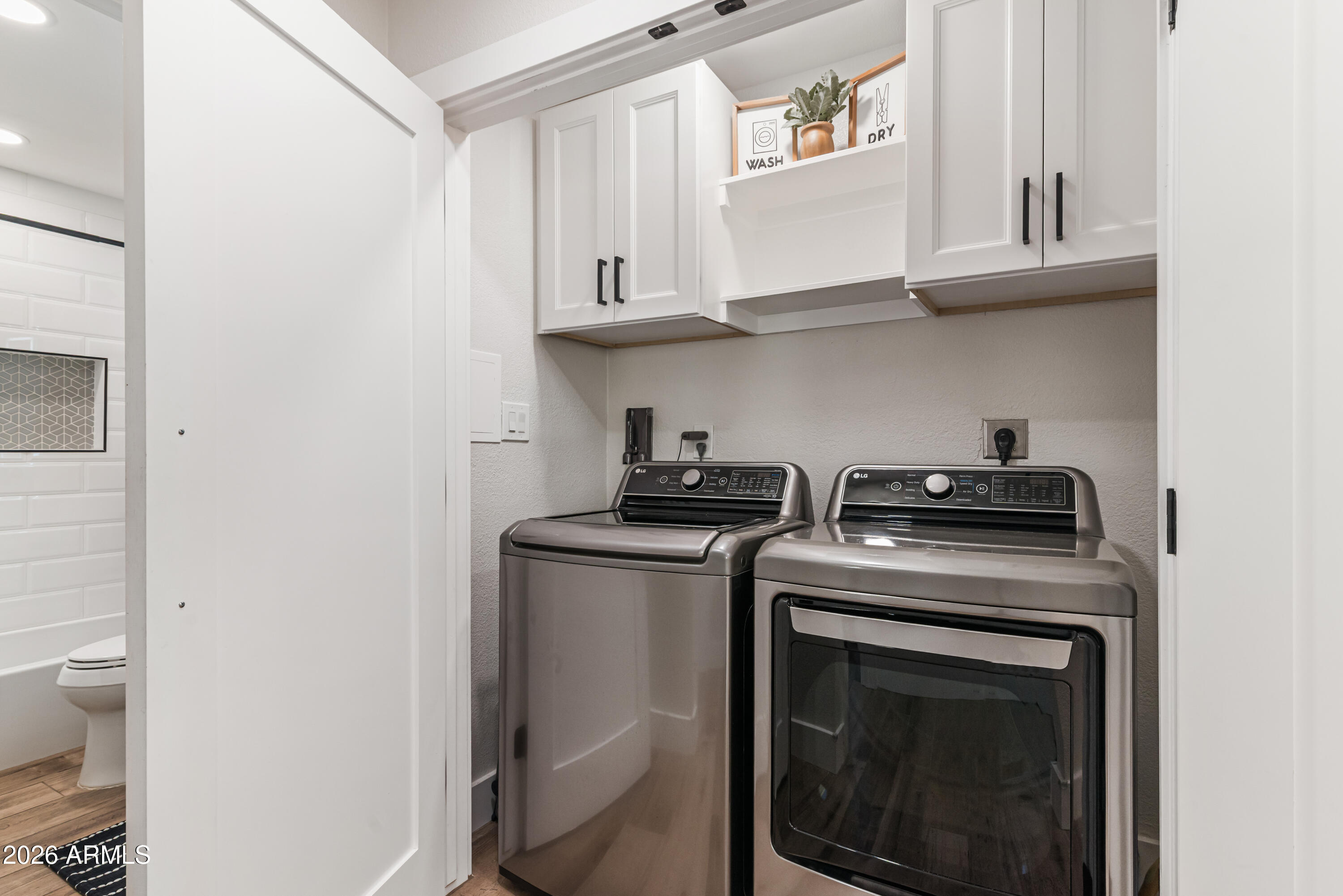 8787 E MOUNTAIN VIEW Road 1019