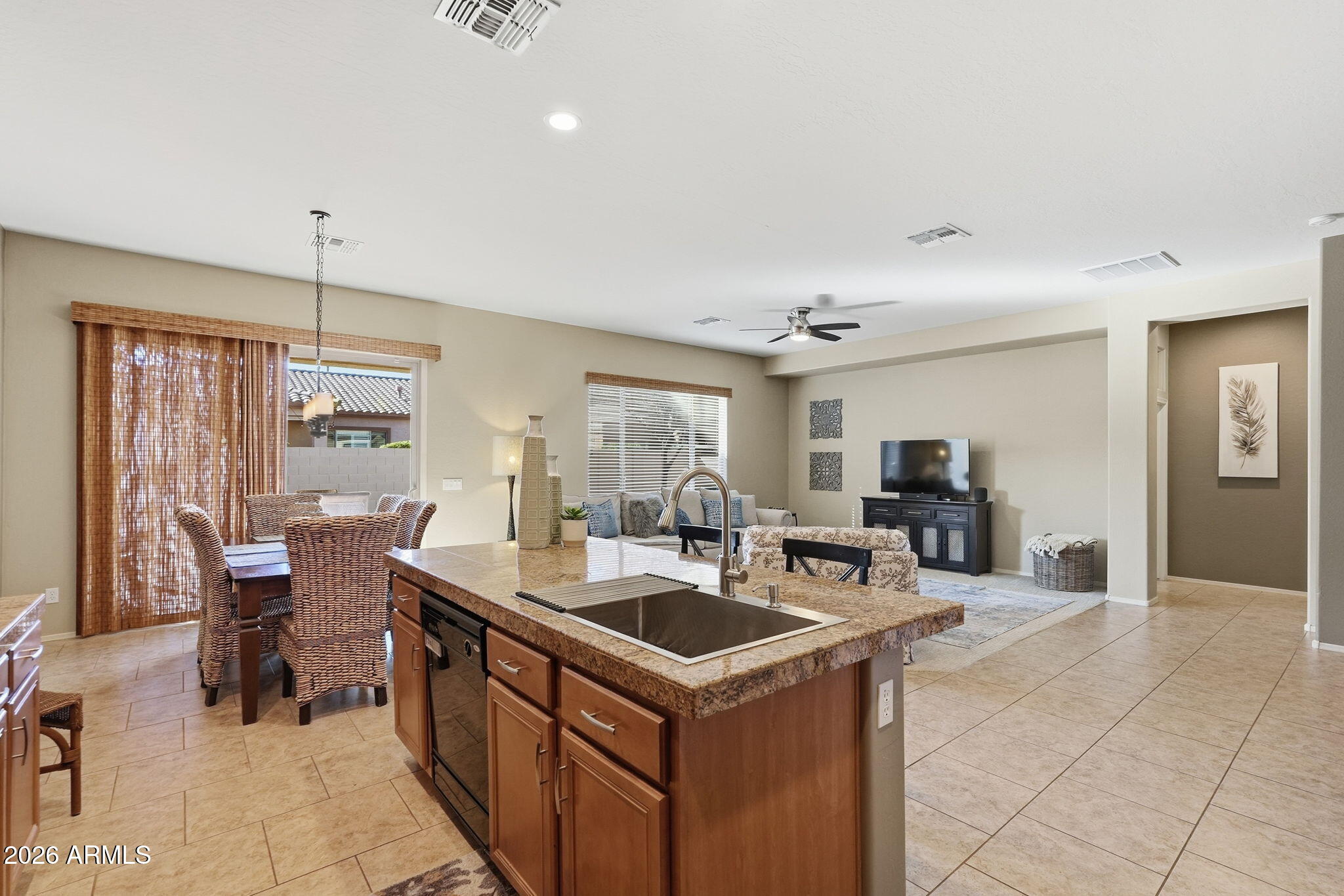 3309 W LEISURE Lane