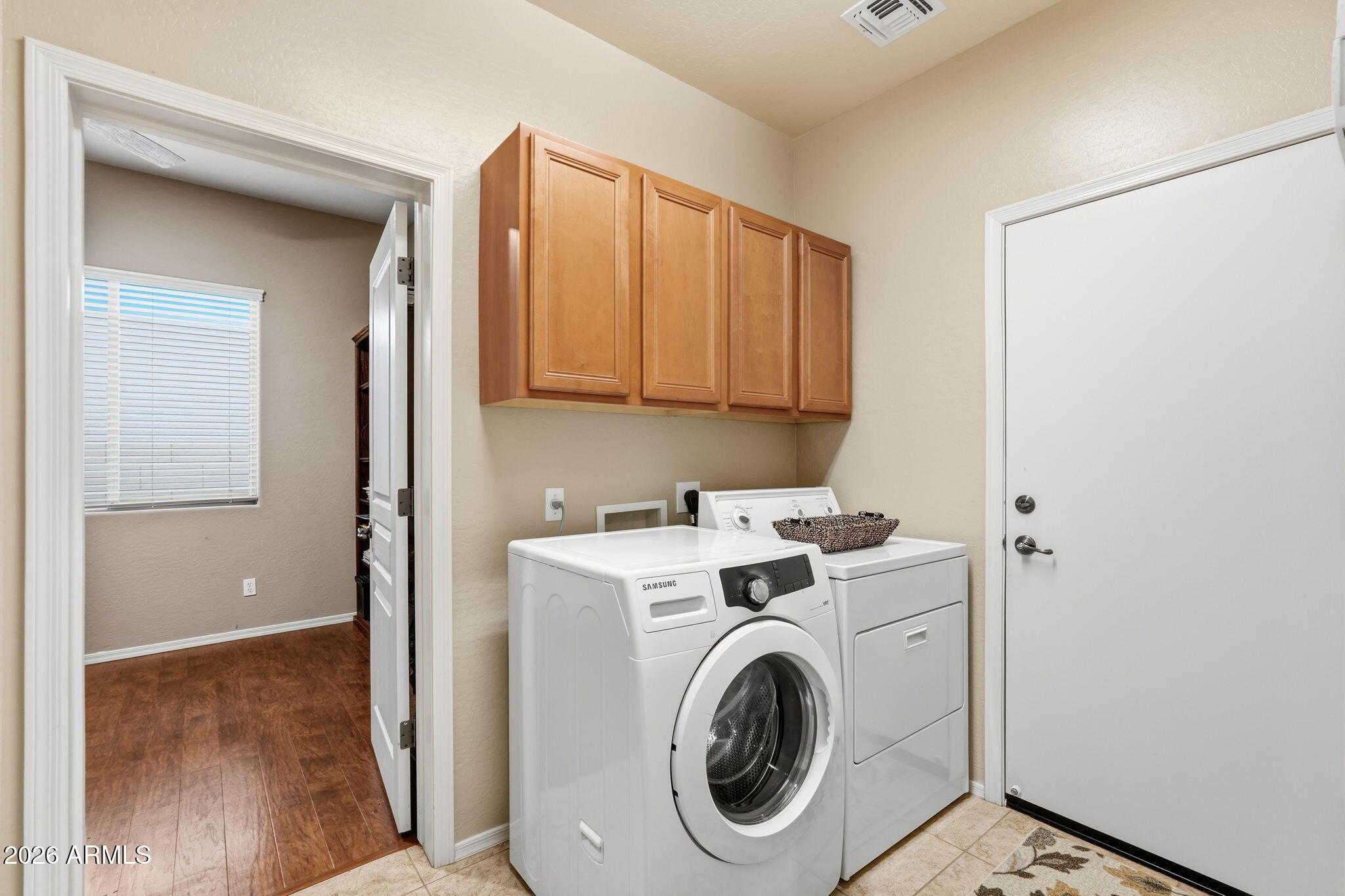 3309 W LEISURE Lane