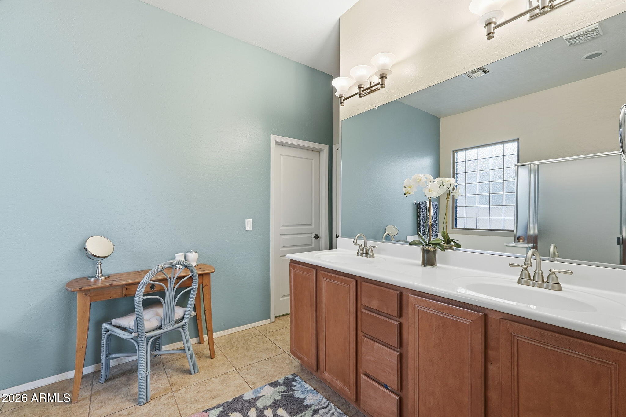 3309 W LEISURE Lane
