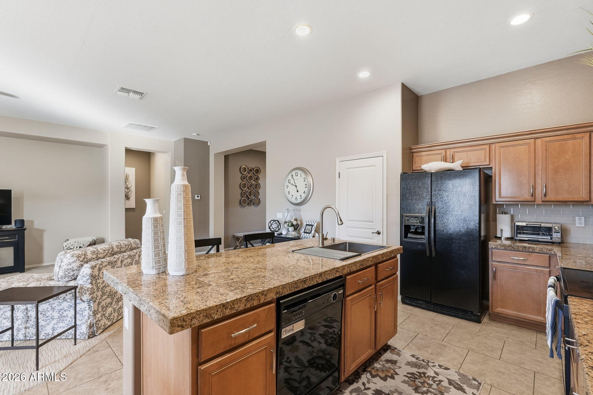3309 W LEISURE Lane