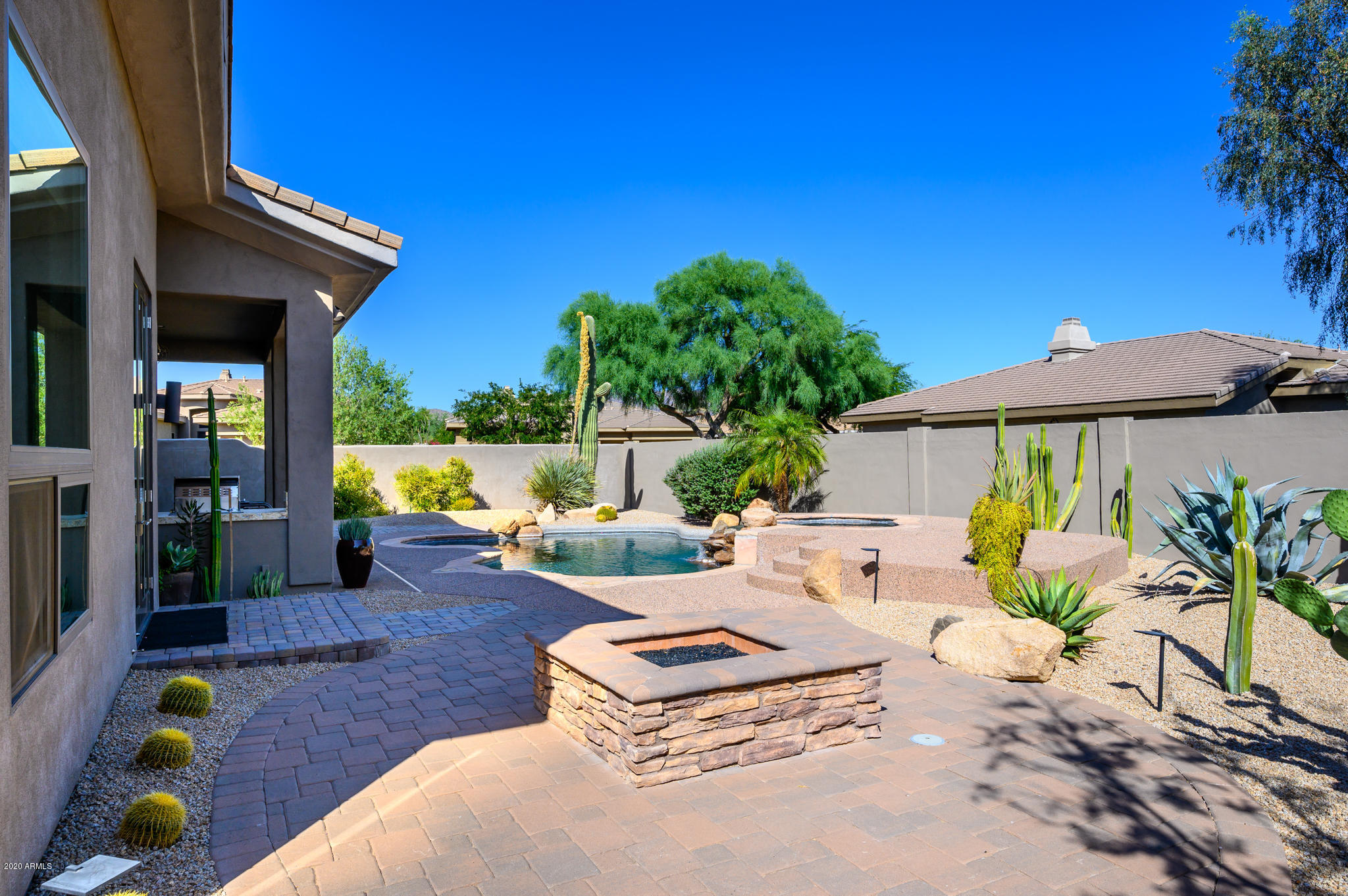 7953 E THUNDERHAWK Road