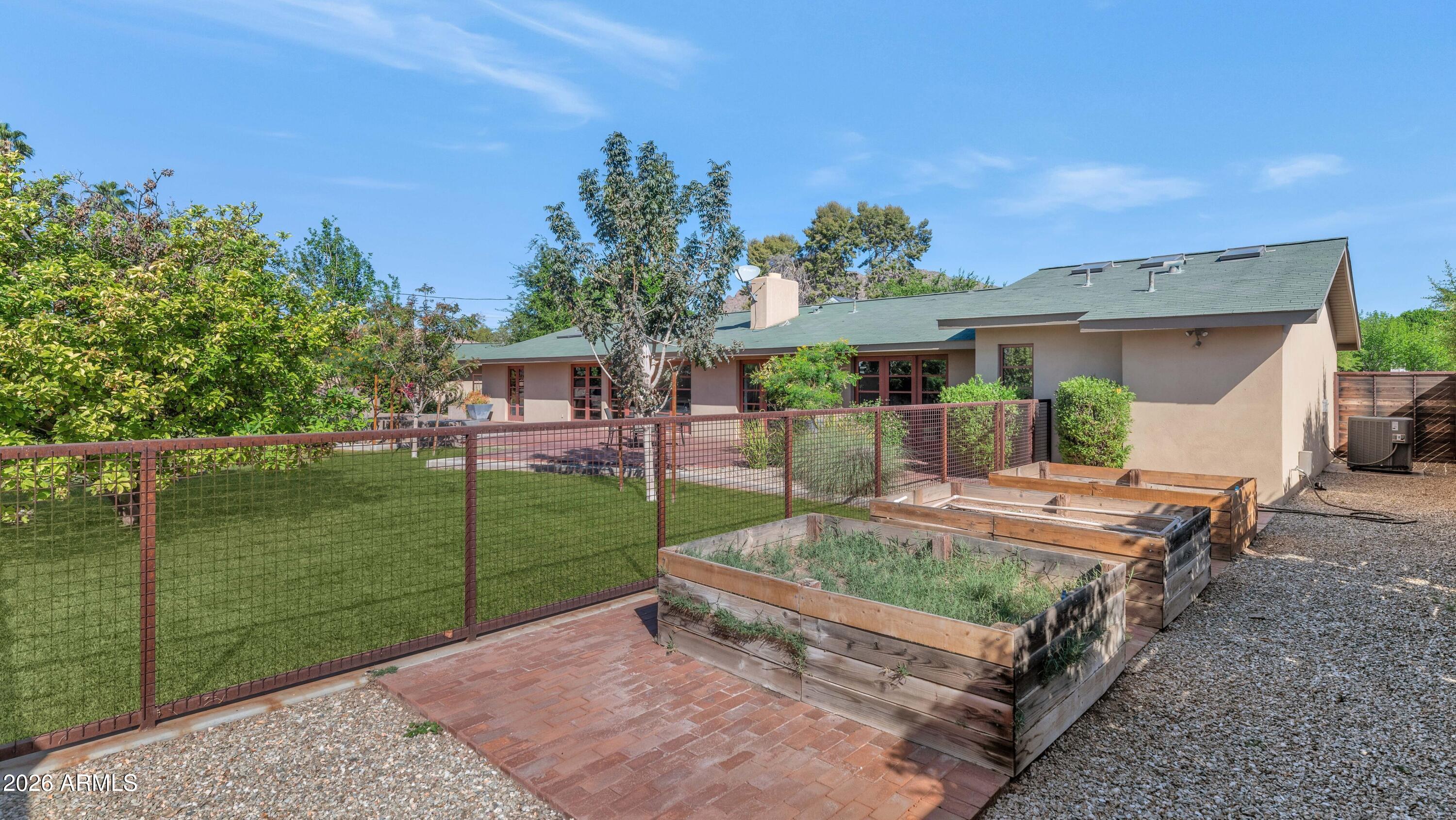 4210 N 63RD Place