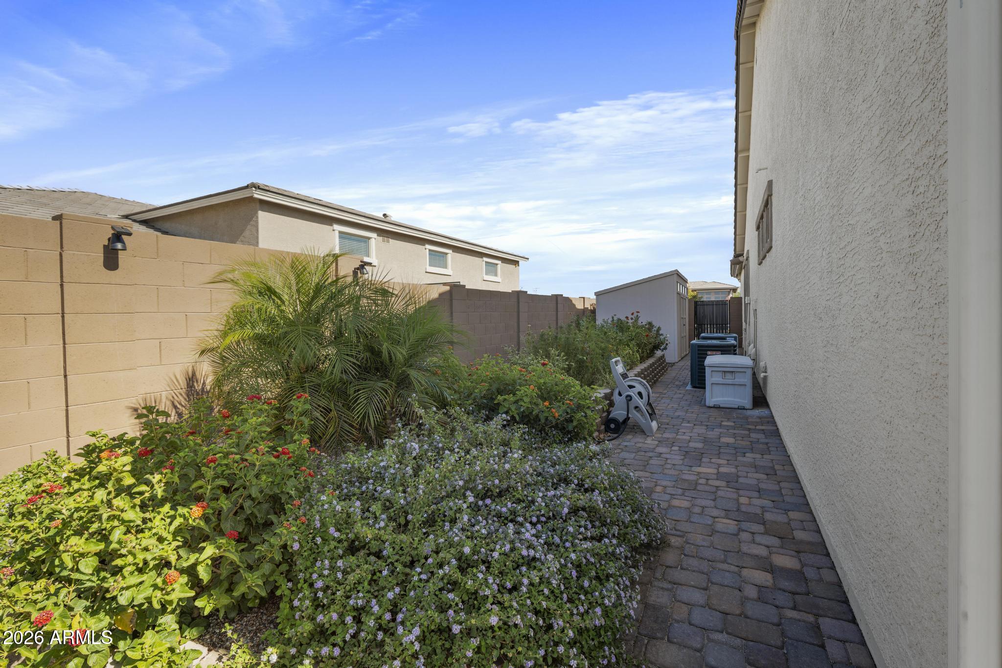 12512 W LAMAR Court