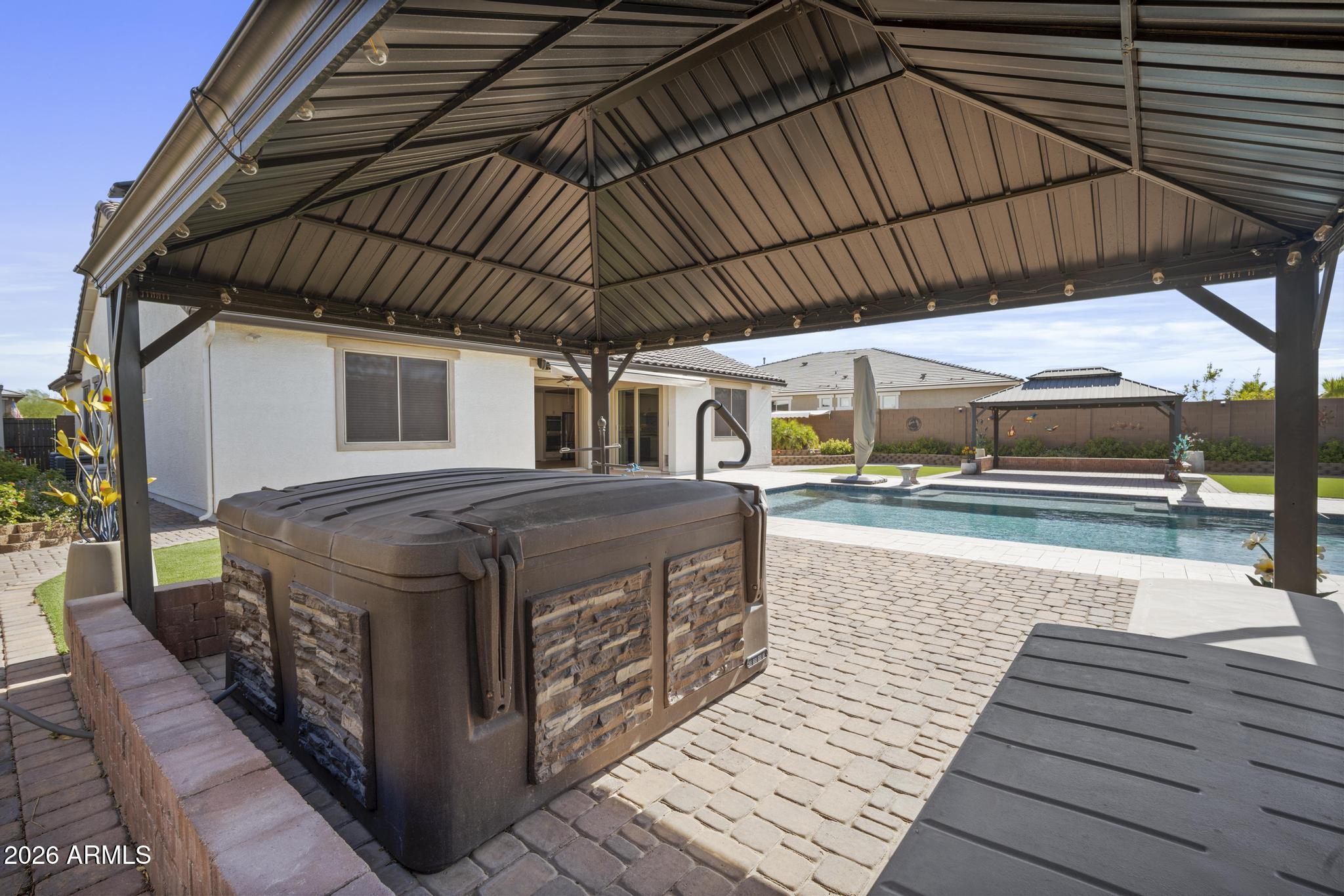12512 W LAMAR Court