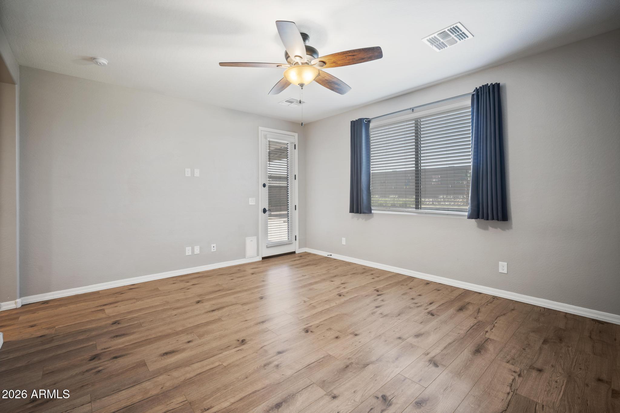 12512 W LAMAR Court