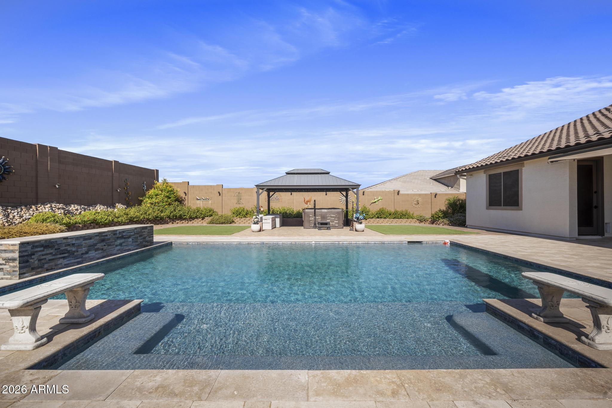 12512 W LAMAR Court