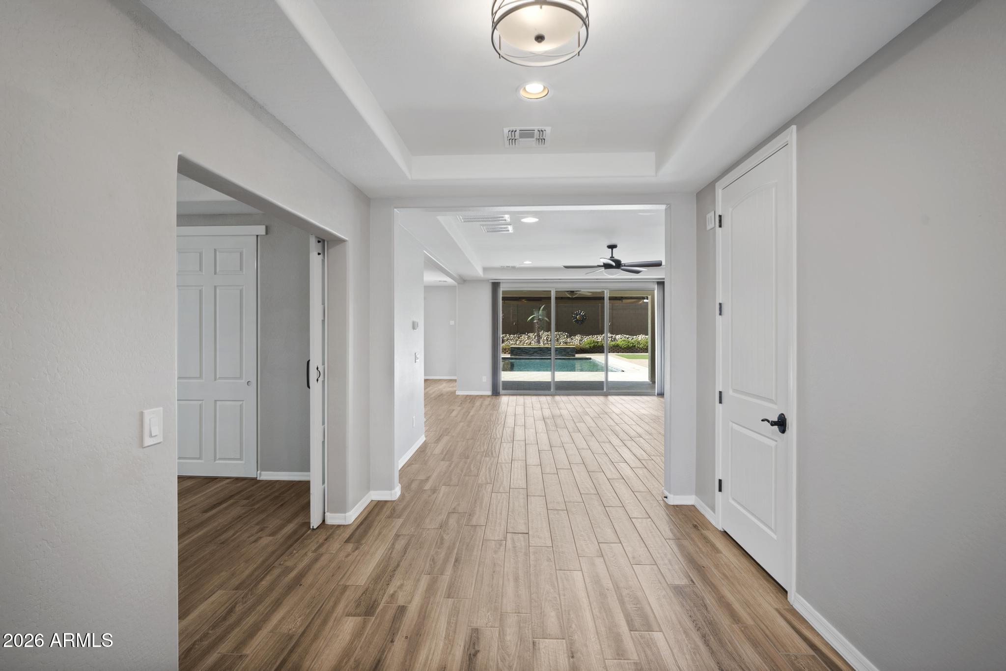 12512 W LAMAR Court