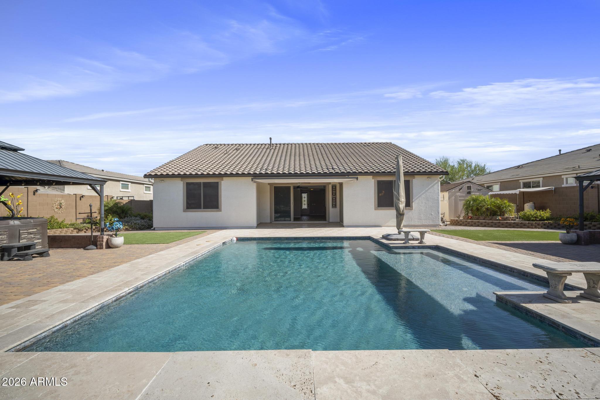 12512 W LAMAR Court