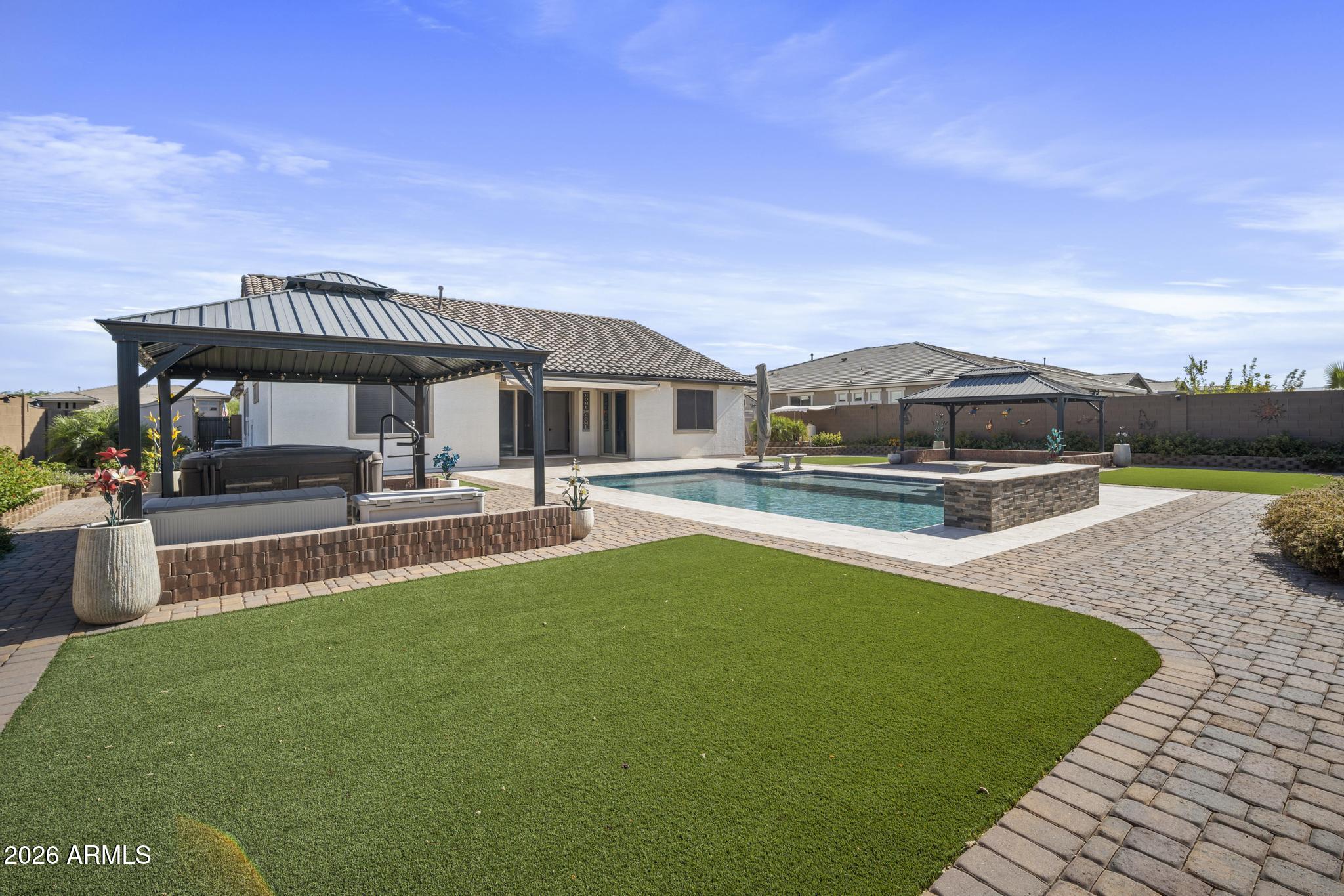 12512 W LAMAR Court