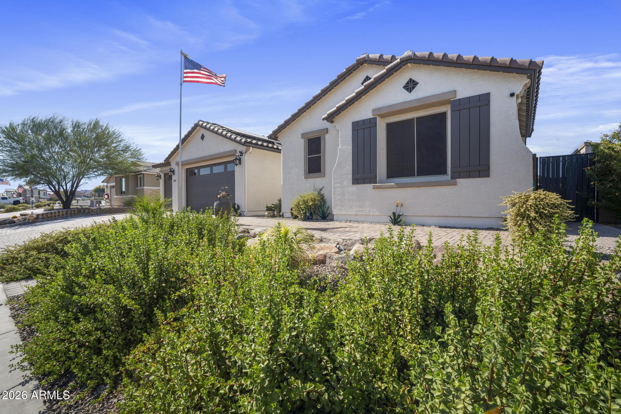 12512 W LAMAR Court