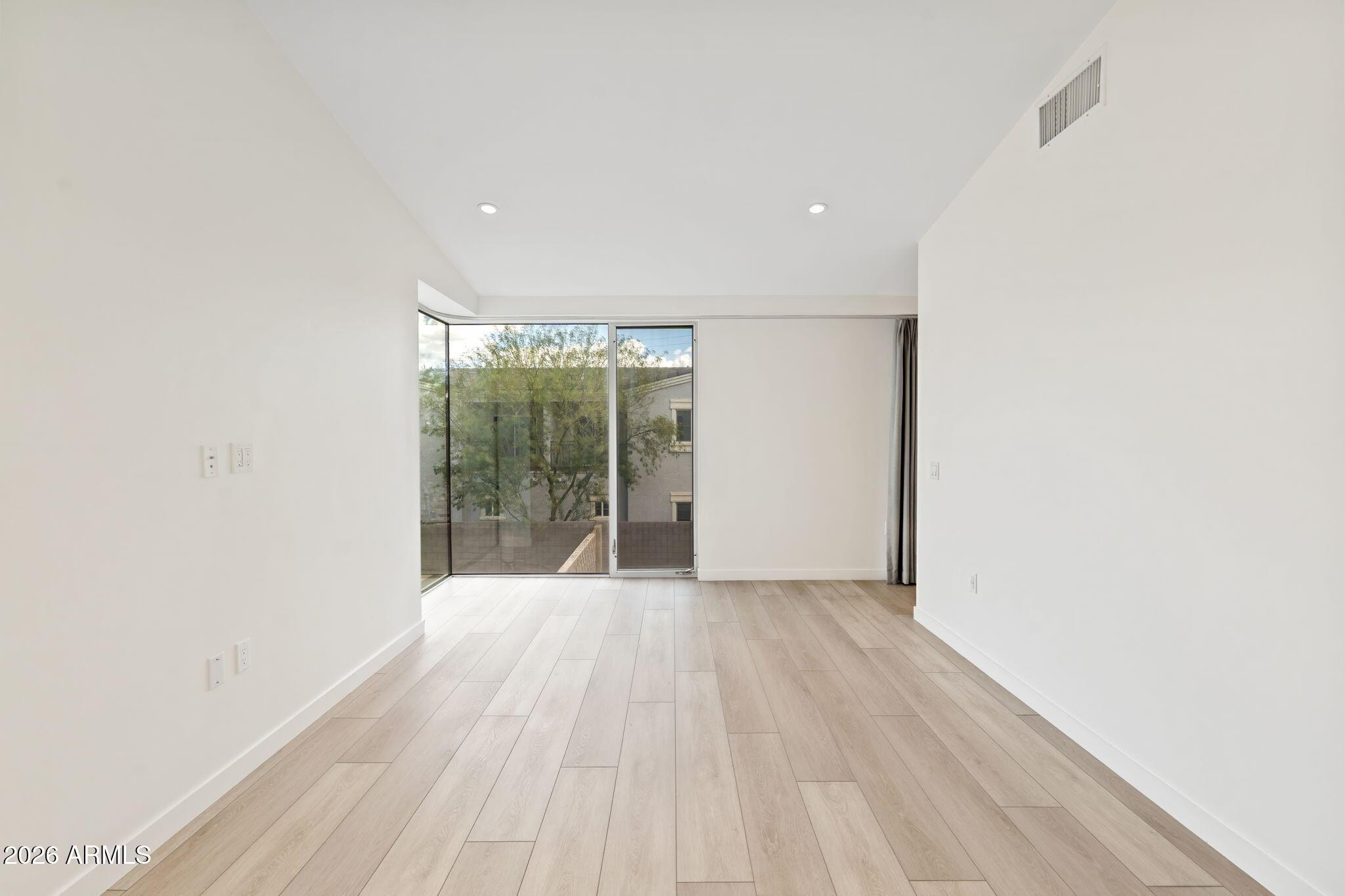 1337 E Polk Street Apt 7