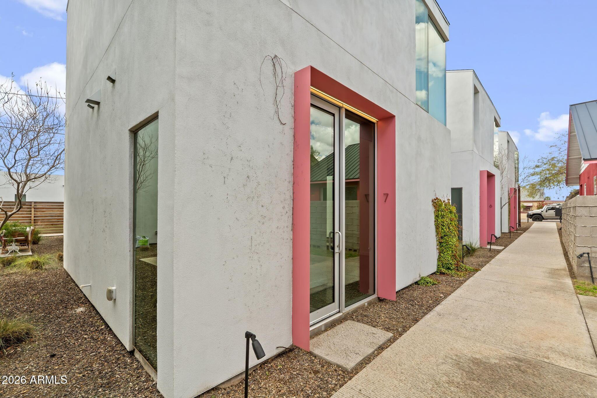 1337 E Polk Street Apt 7
