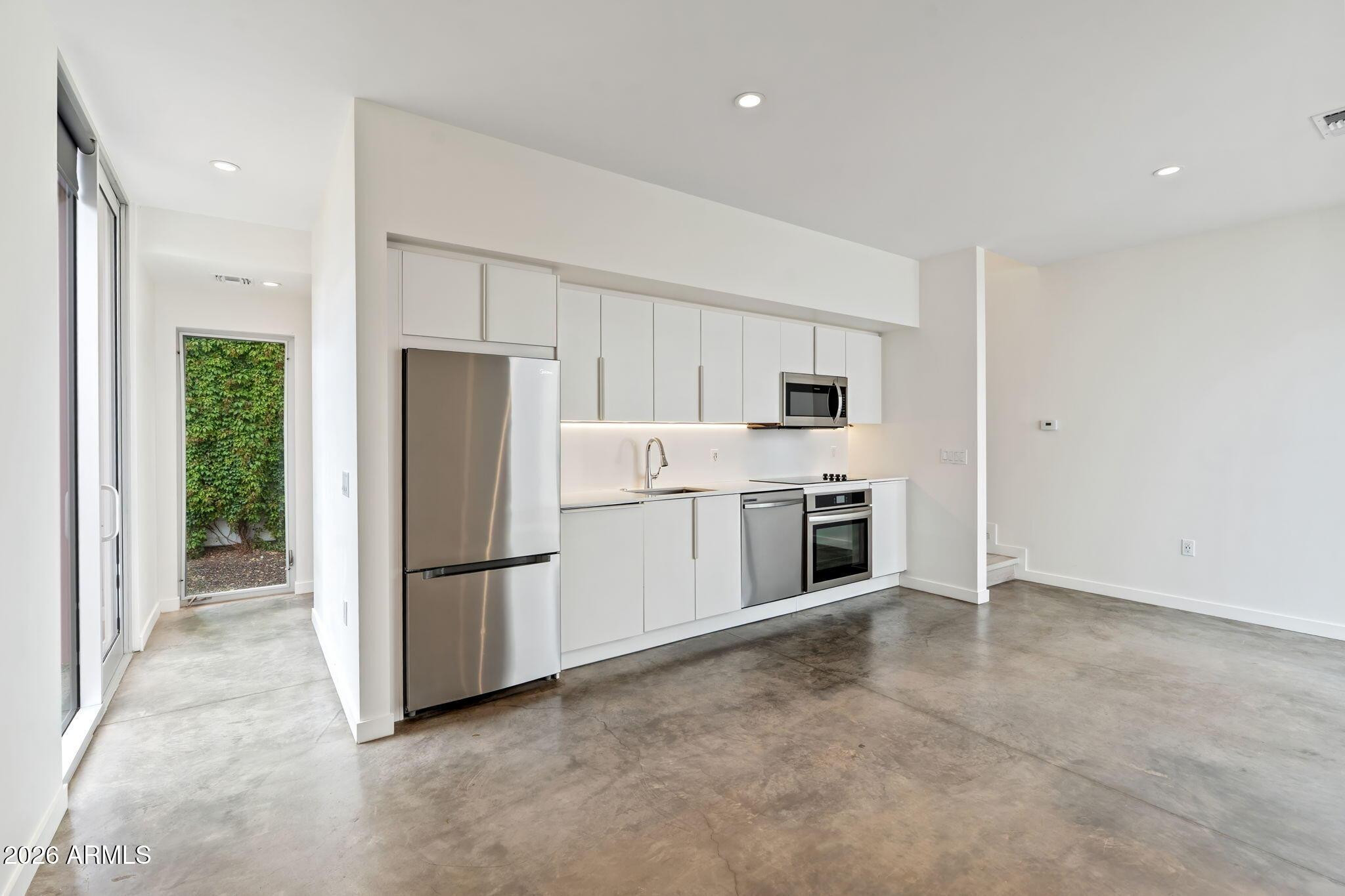 1337 E Polk Street Apt 7