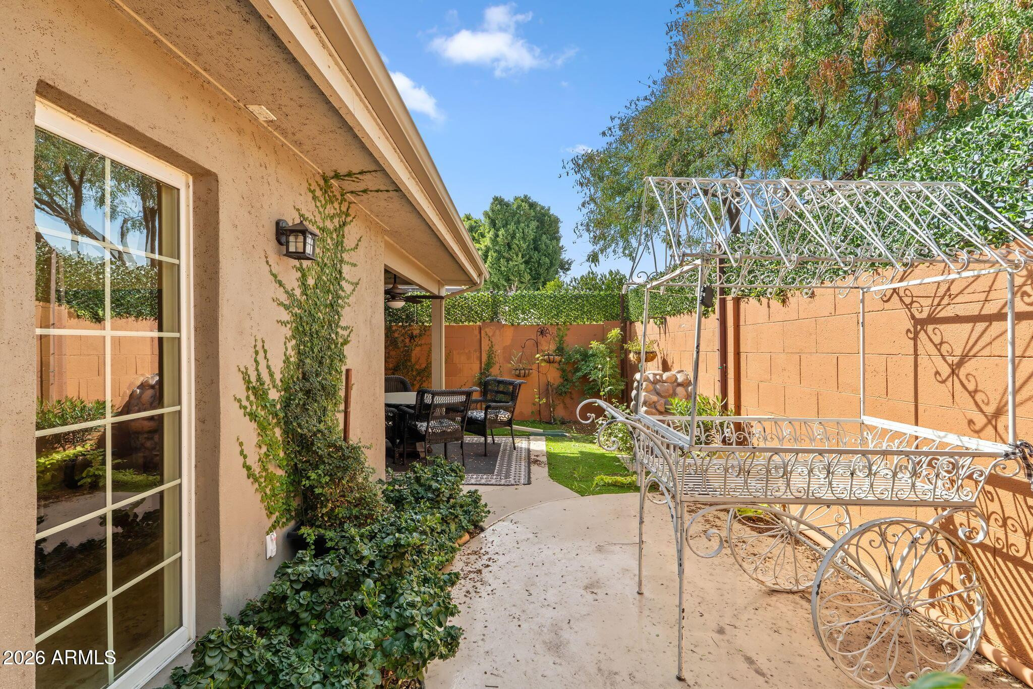 2614 E Osborn Road