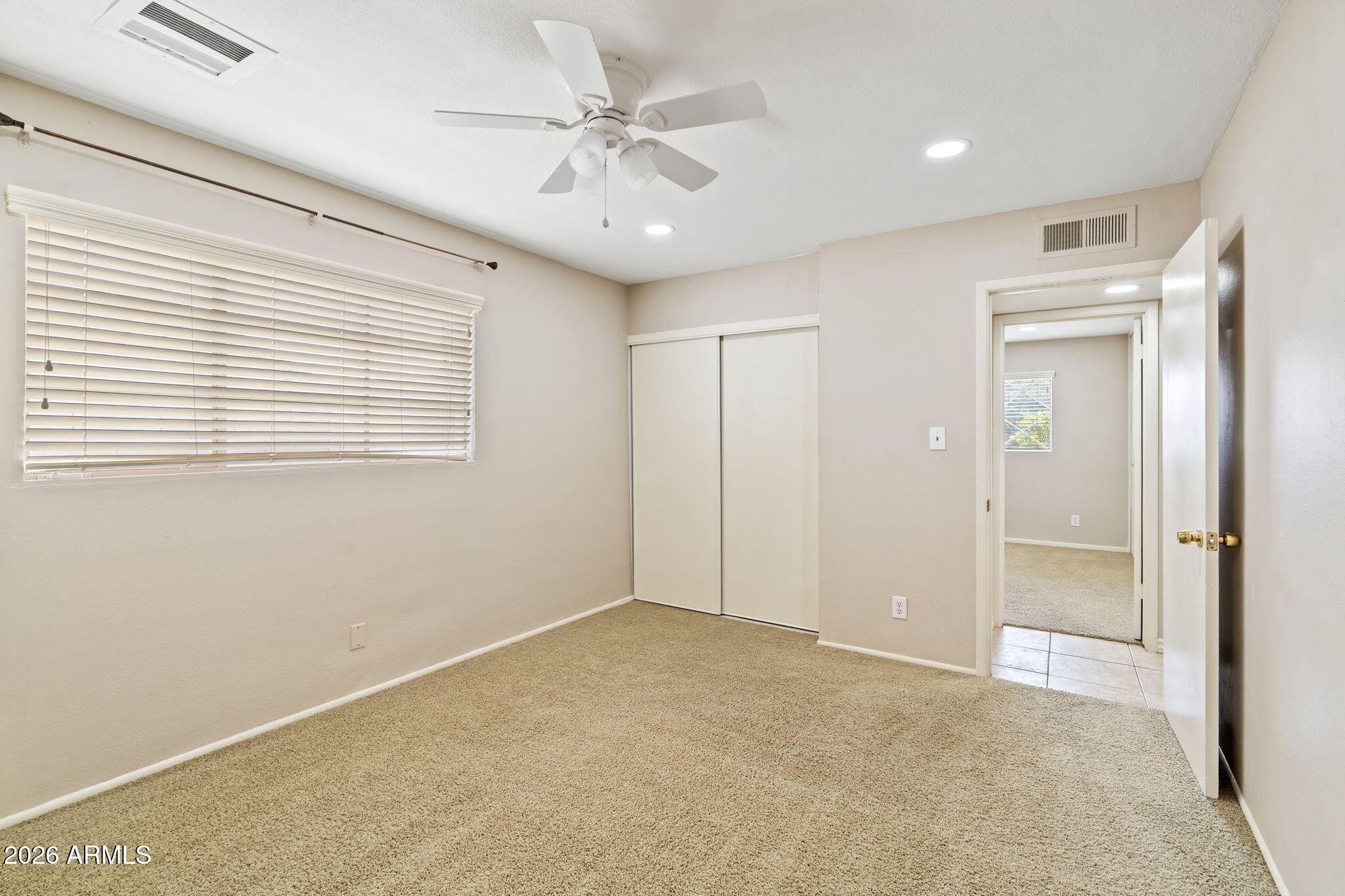 3007 N 84th Place