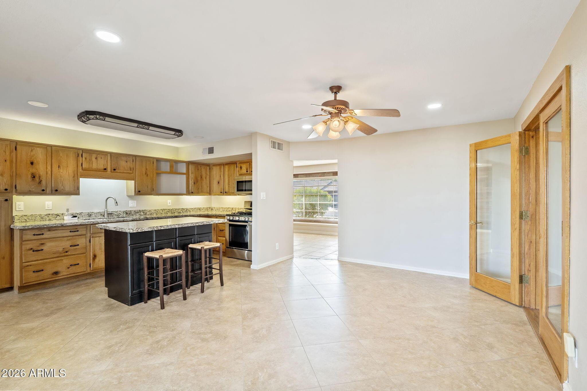 3007 N 84th Place