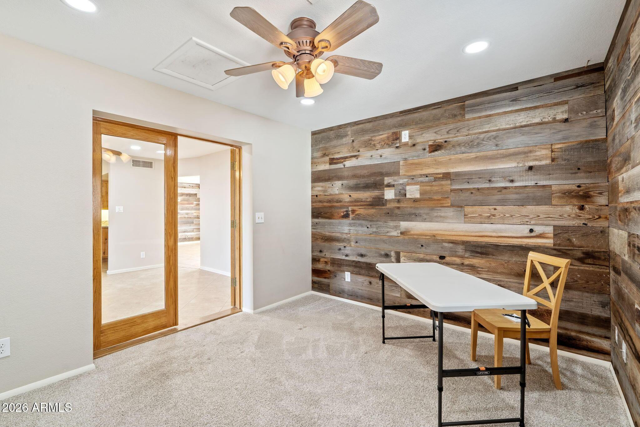 3007 N 84th Place