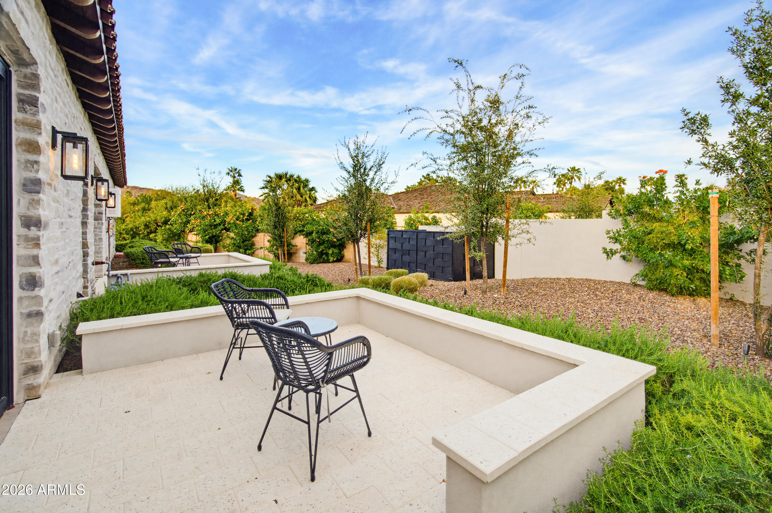6210 E KEIM Drive