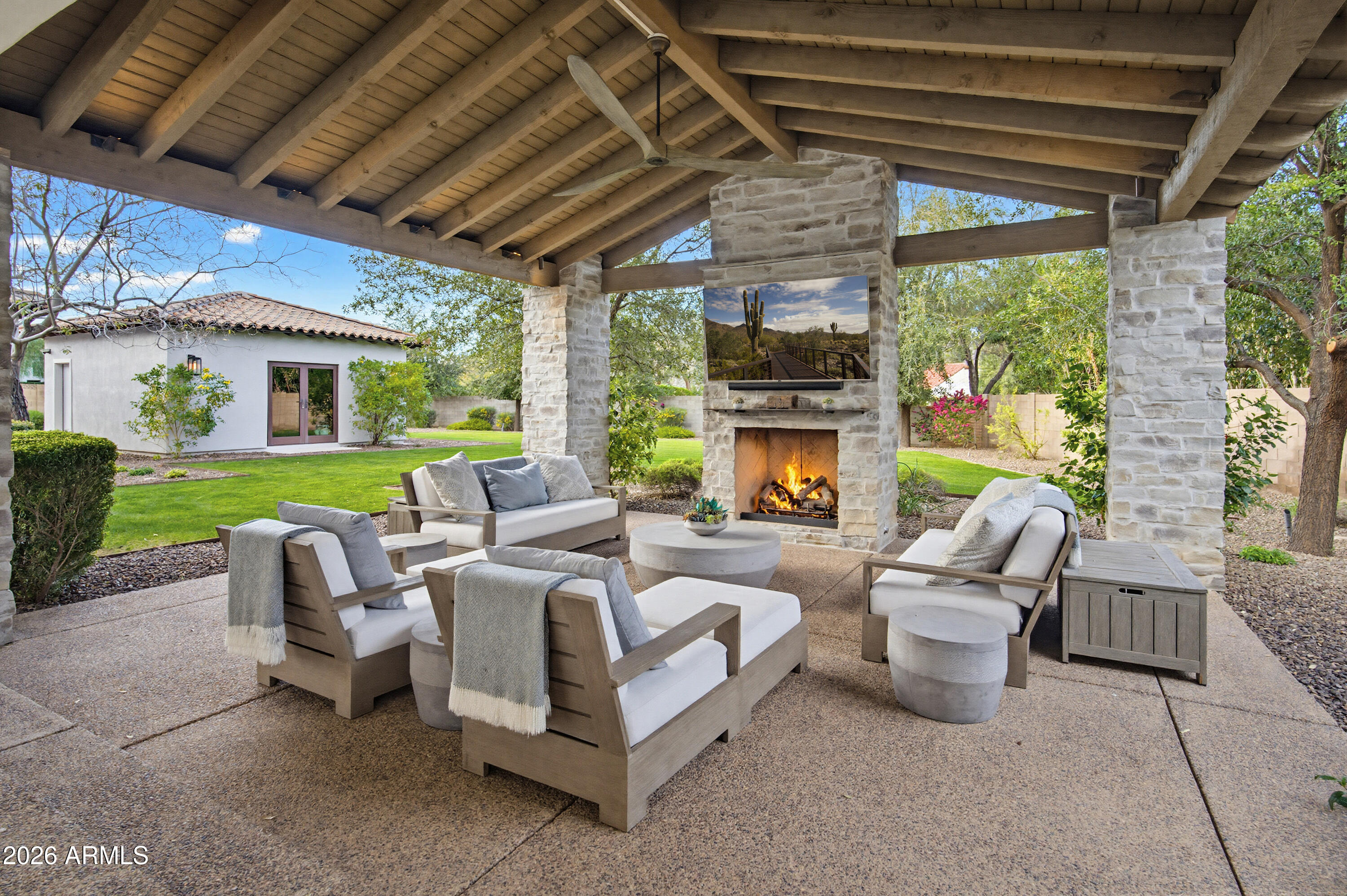 6210 E KEIM Drive