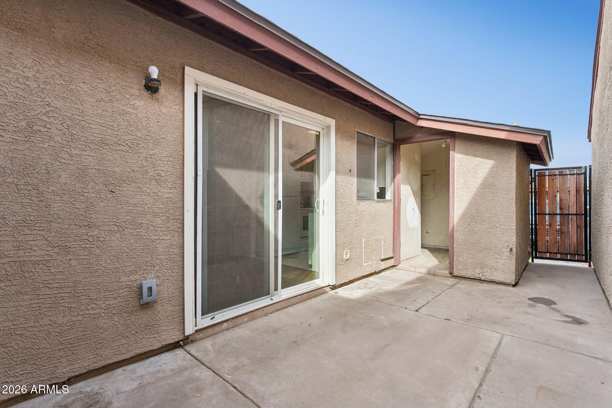 2605 E Lemon Street