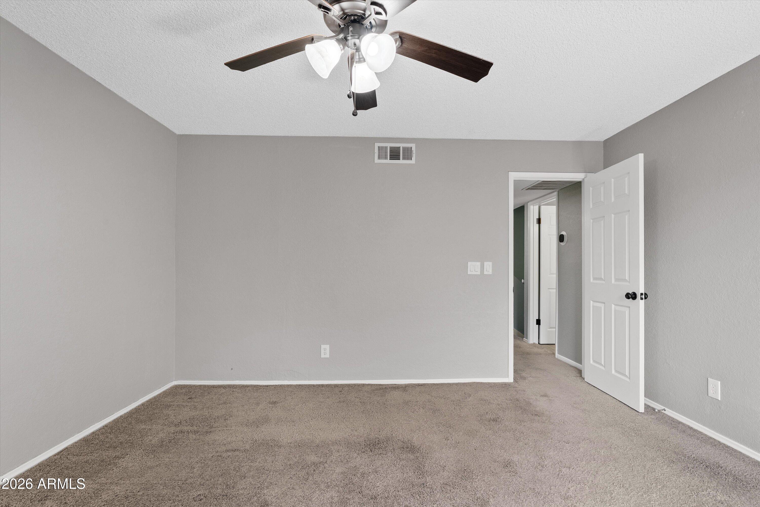 2232 W LINDNER Avenue 4
