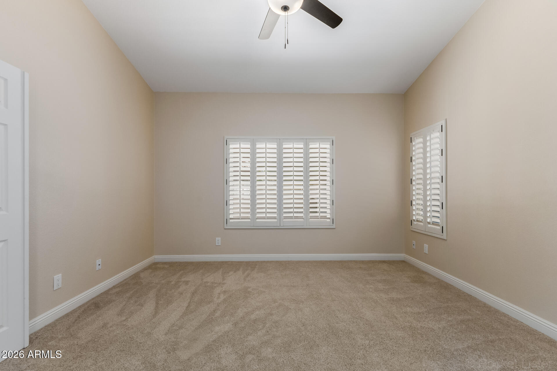 3335 W GOLDEN Lane
