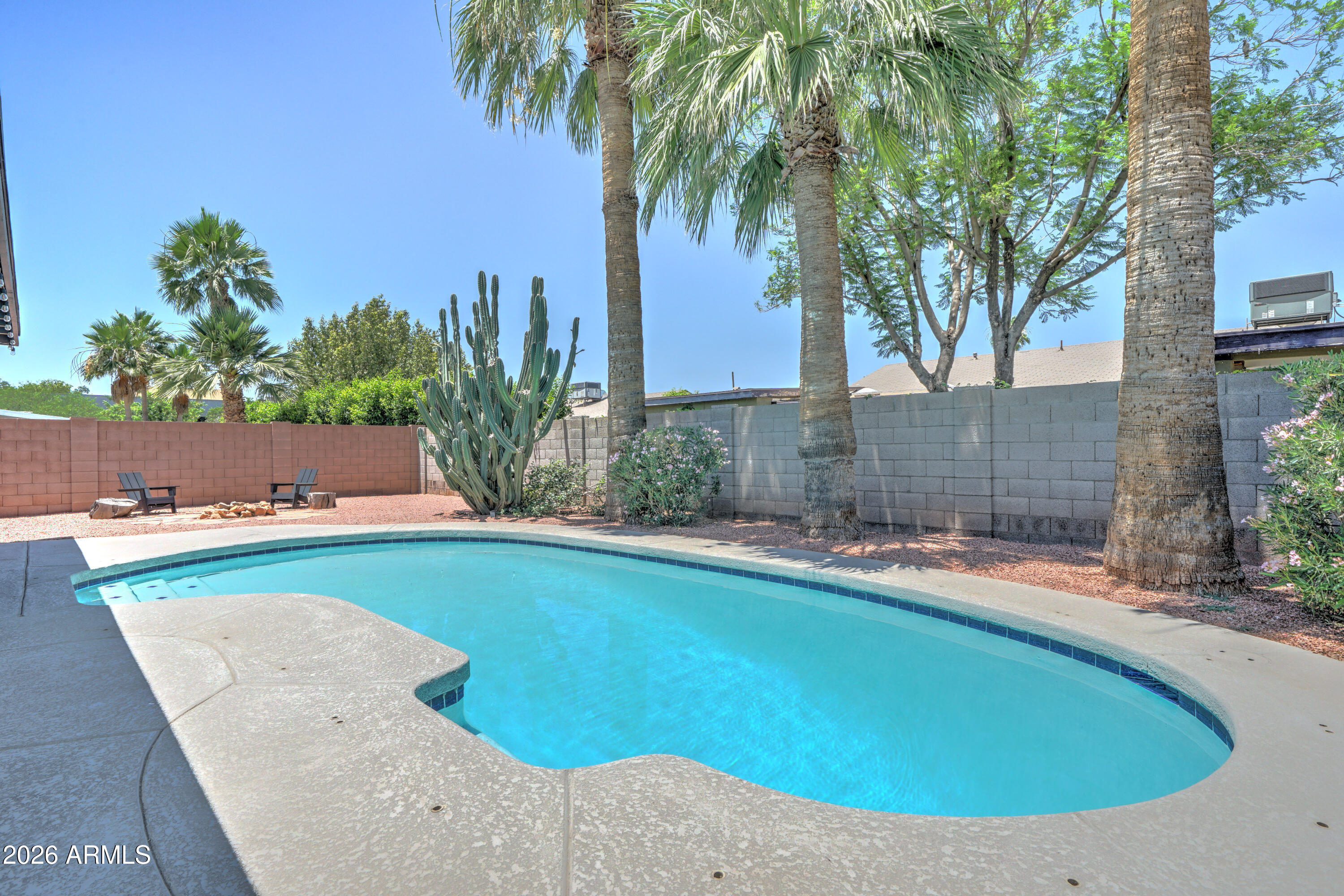 4820 E SUNNYSIDE Drive
