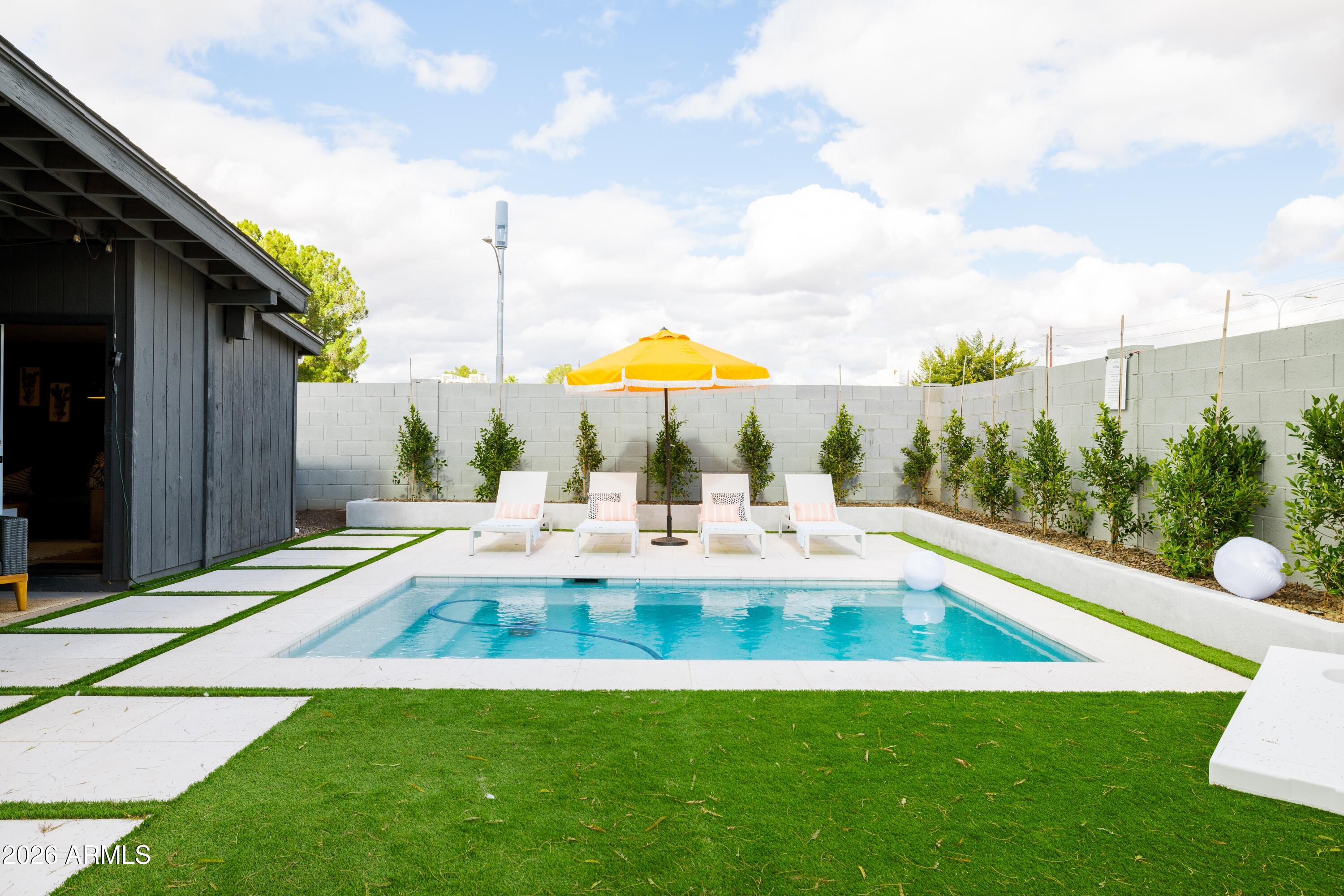 937 N 79TH Street