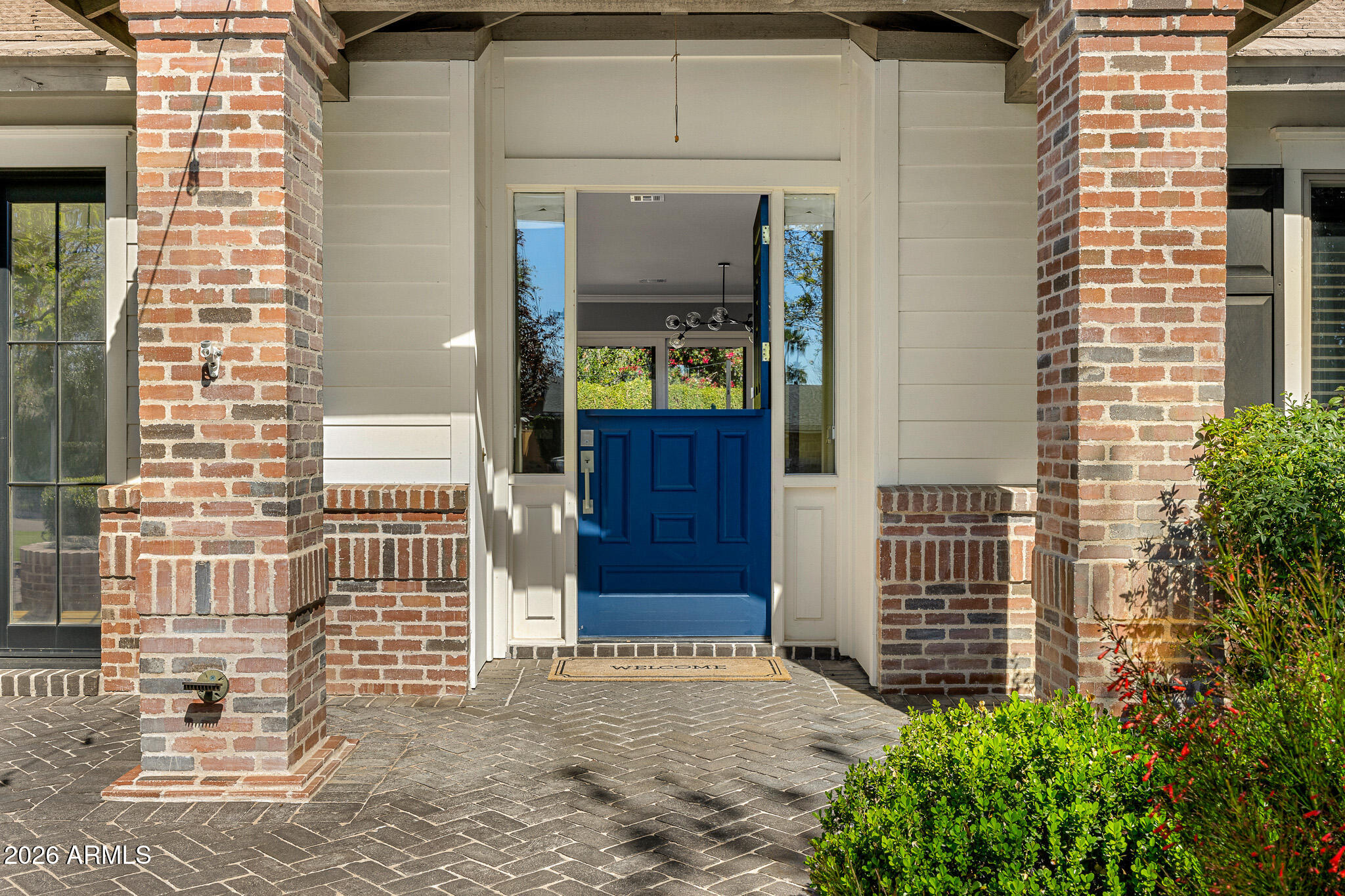 6022 E CALLE ROSA
