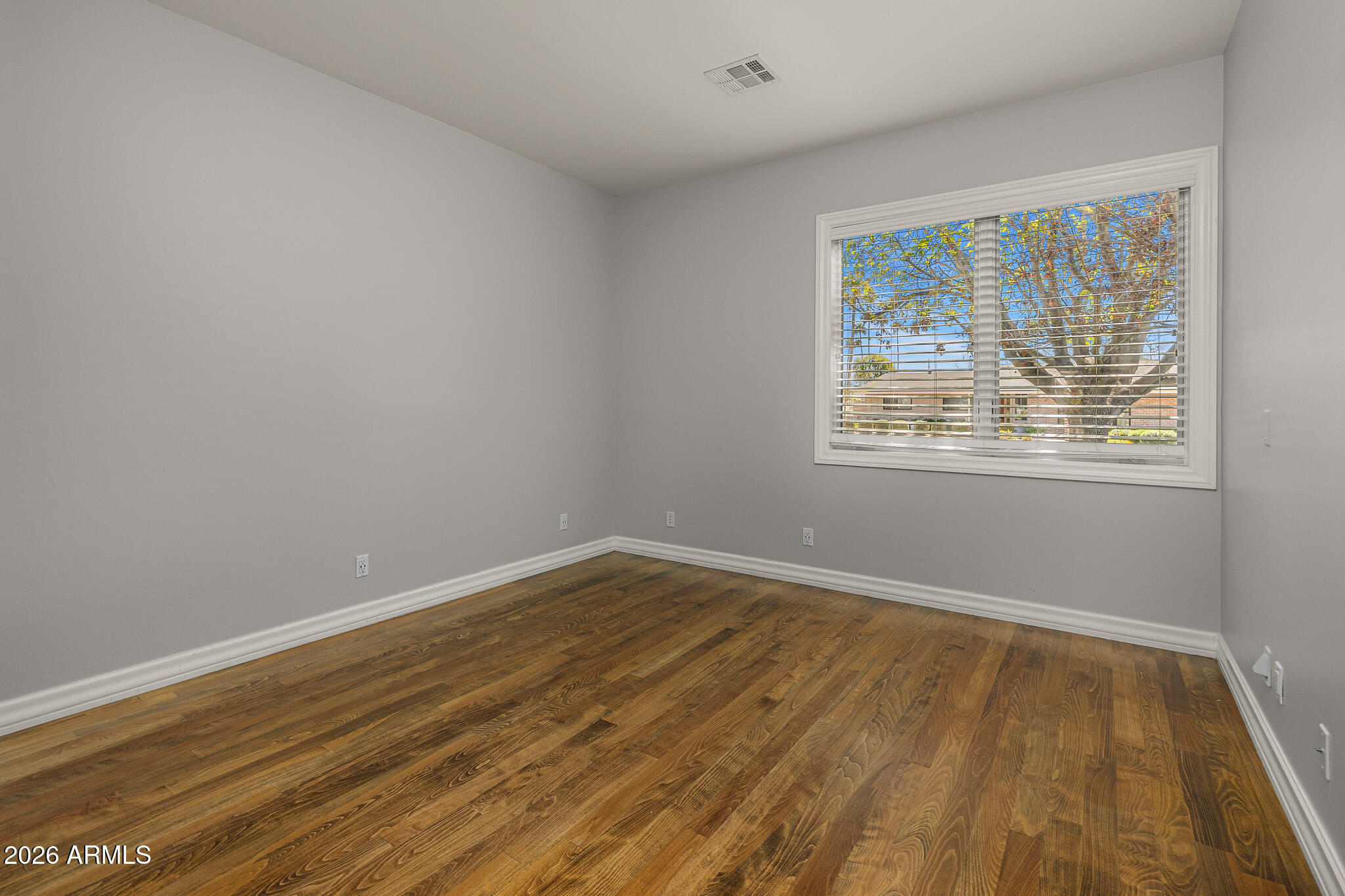 6022 E CALLE ROSA