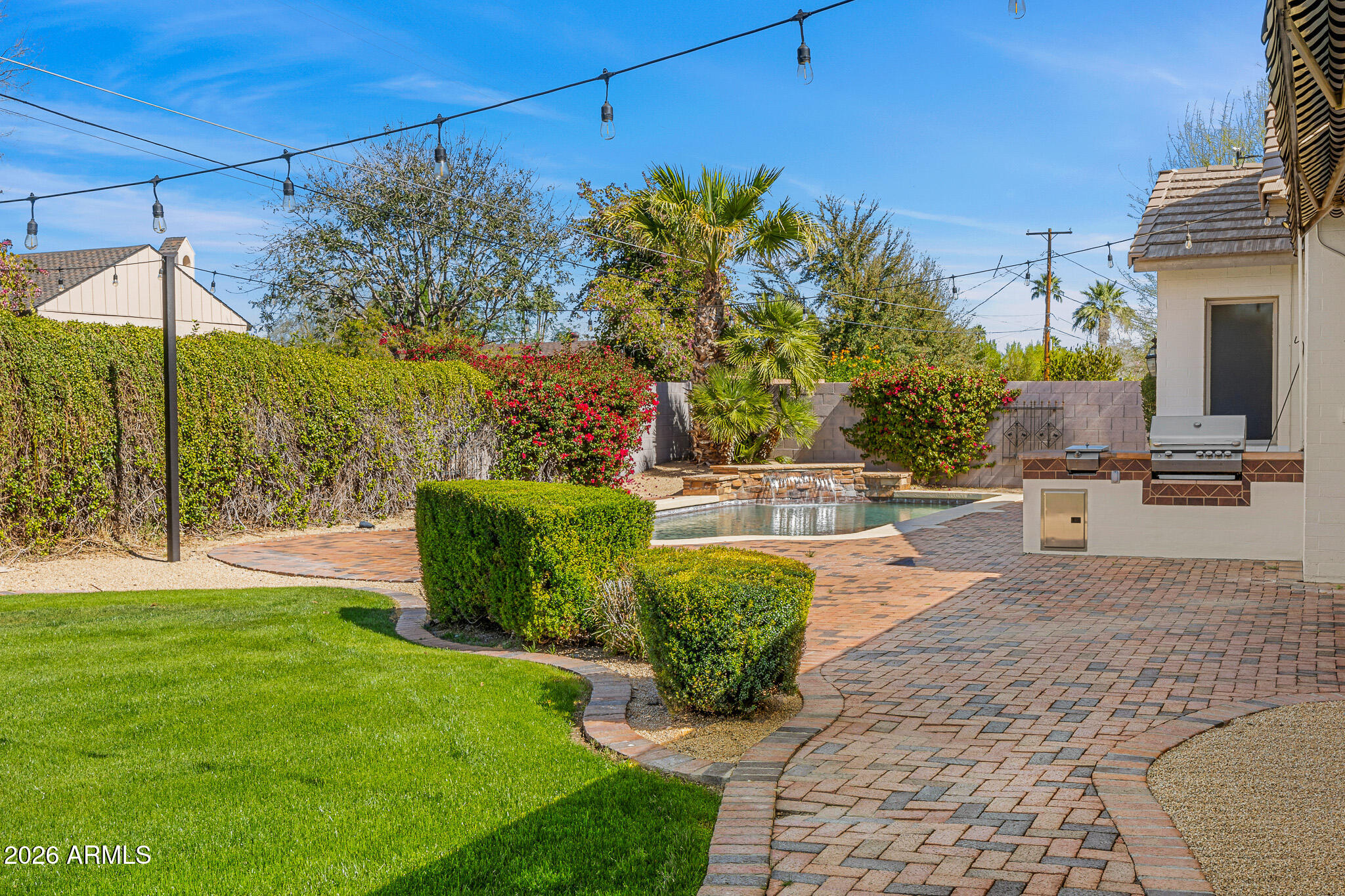 6022 E CALLE ROSA