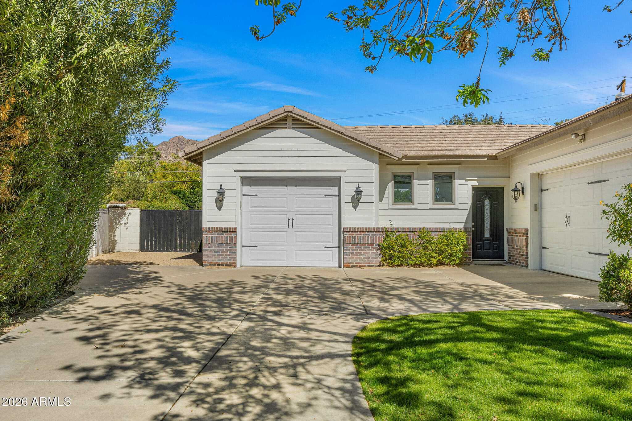 6022 E CALLE ROSA