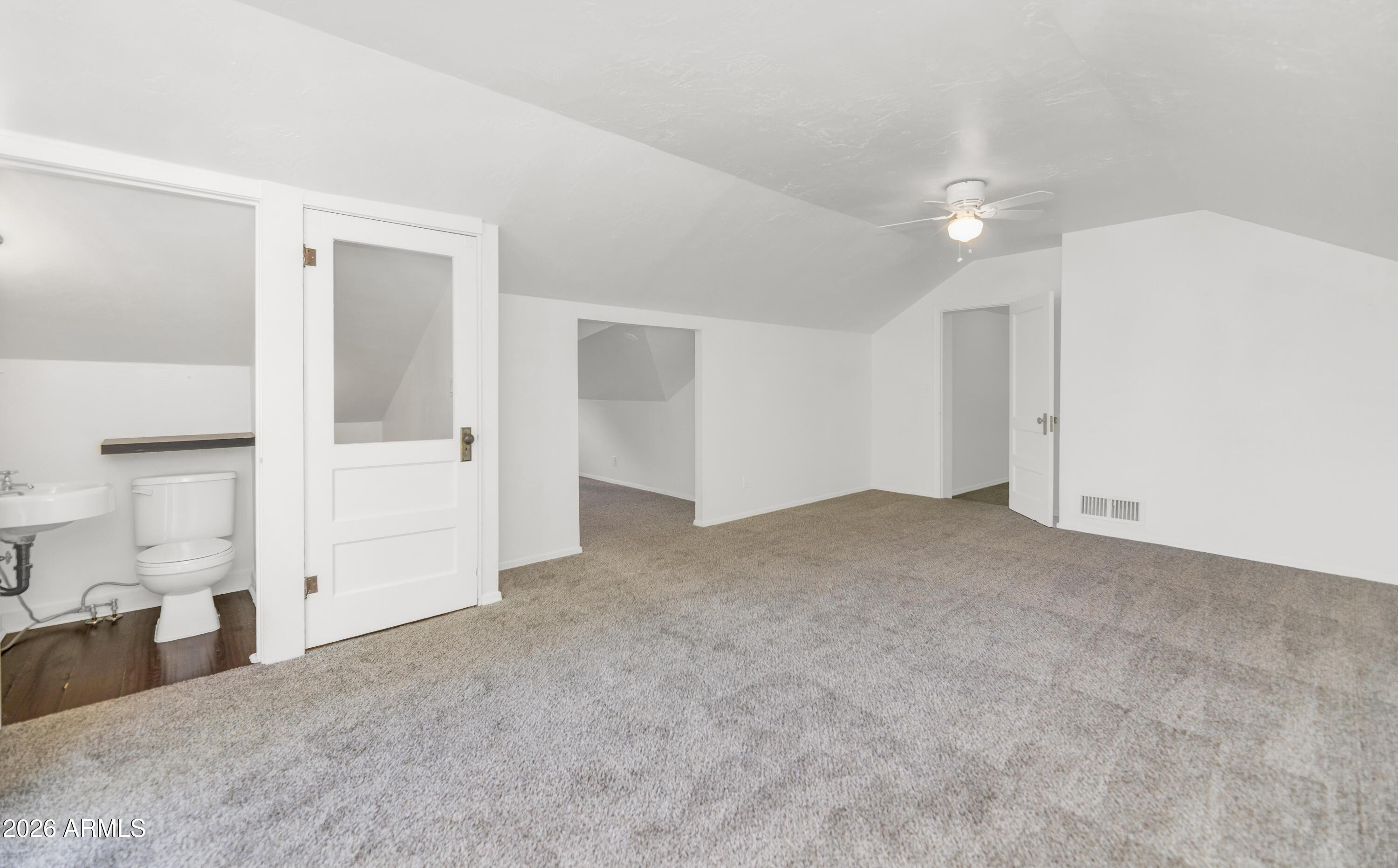 114 W Windsor Avenue