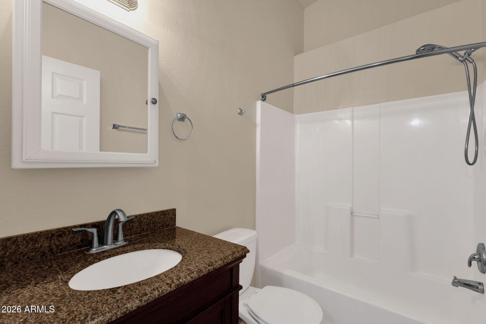 1121 N 25TH Place