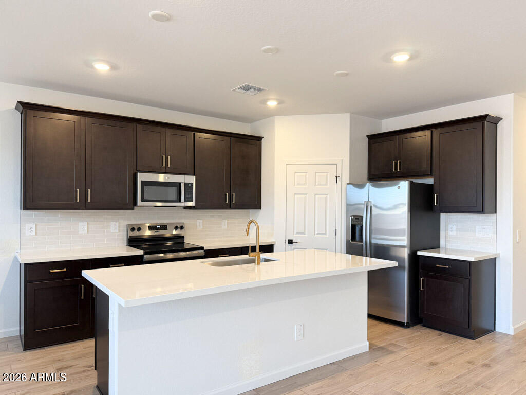 18246 W AVENIDA DEL SOL
