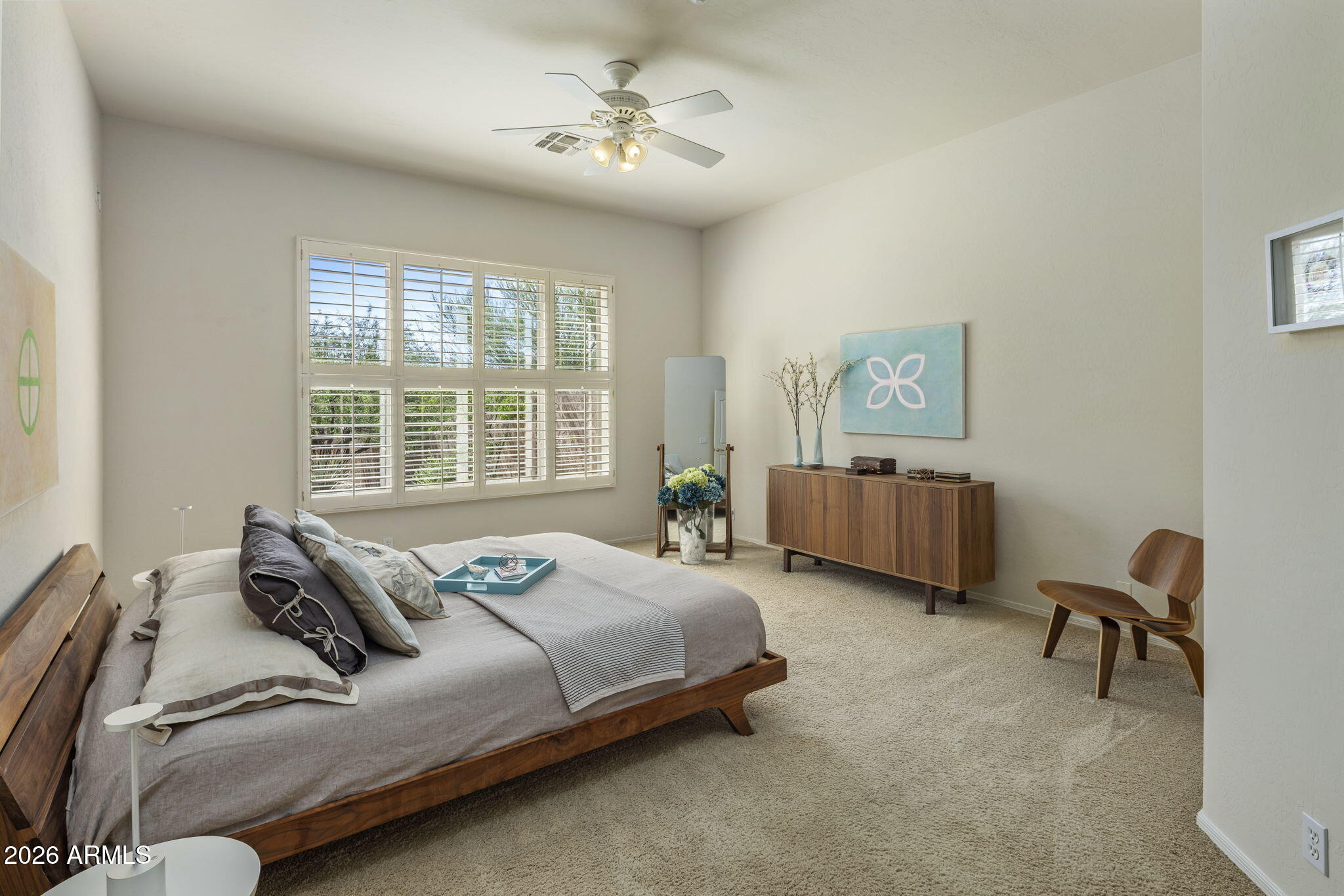 5677 E HEDGEHOG Place