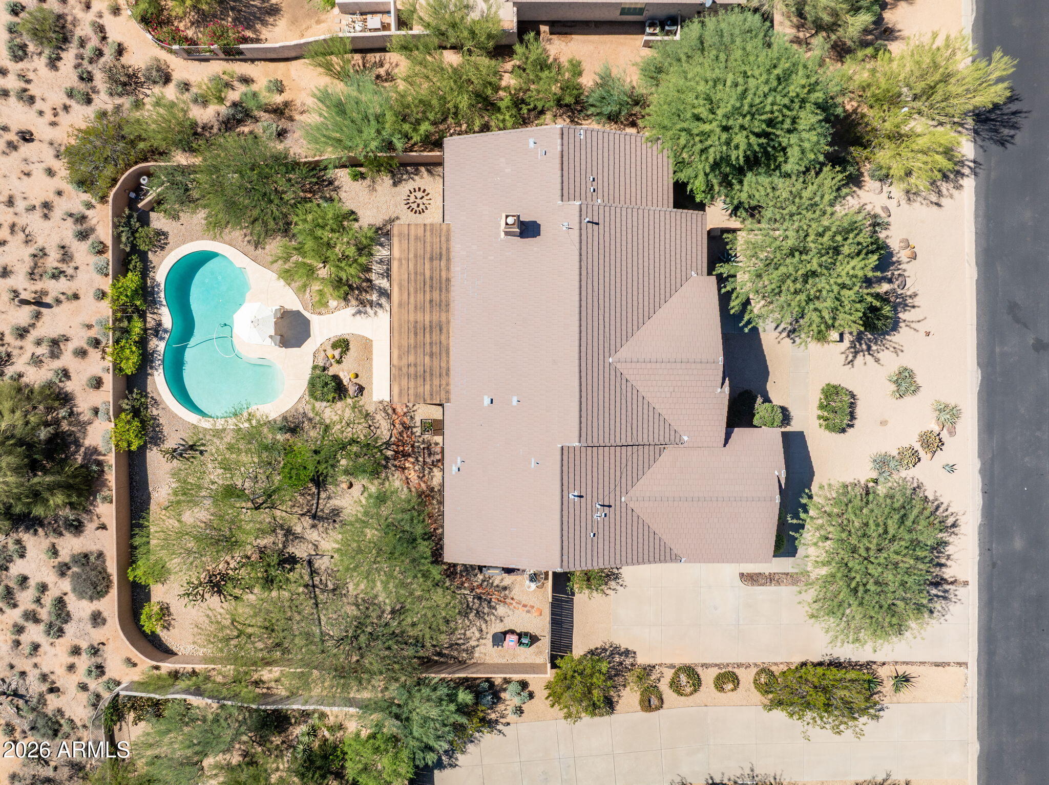 5677 E HEDGEHOG Place