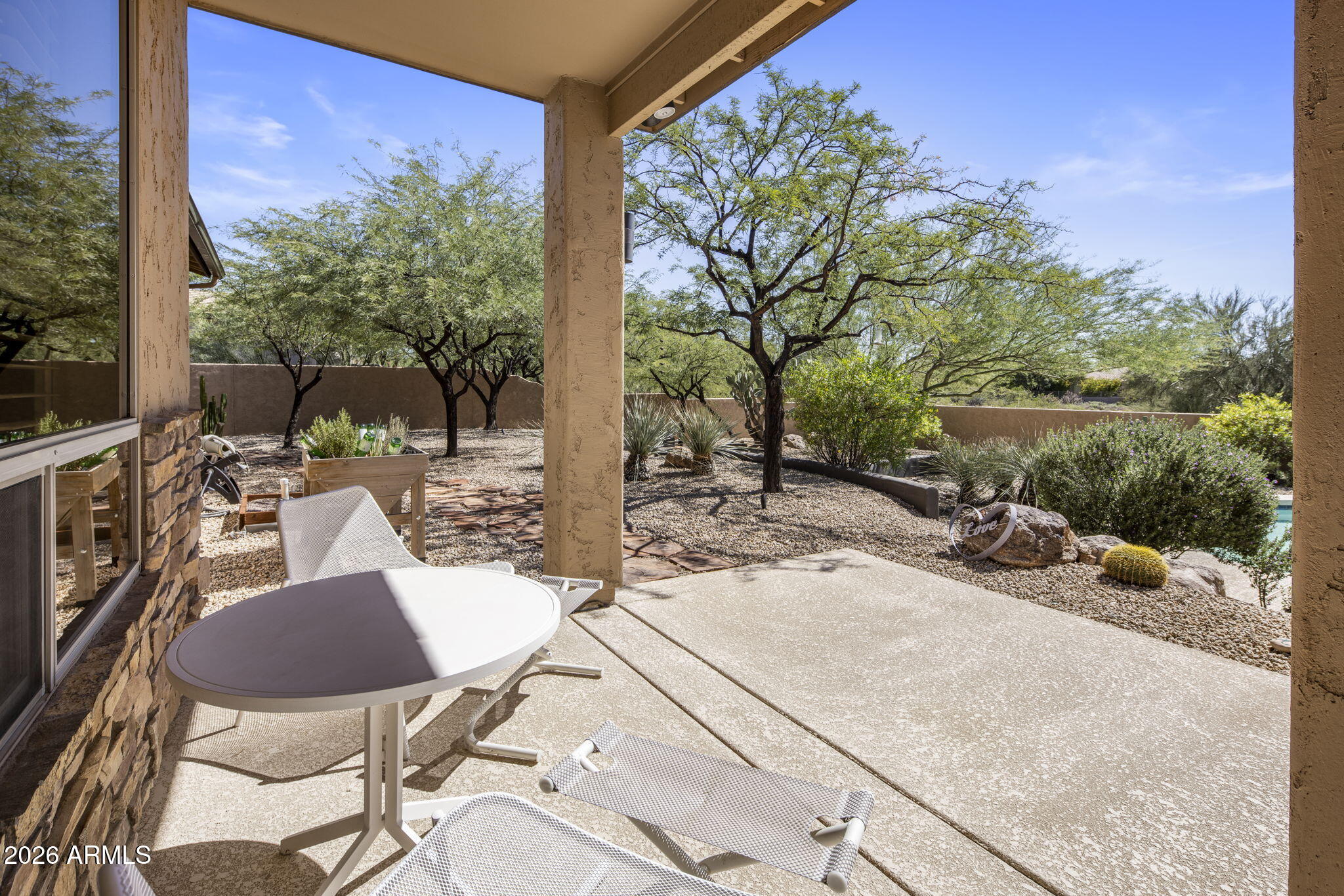 5677 E HEDGEHOG Place