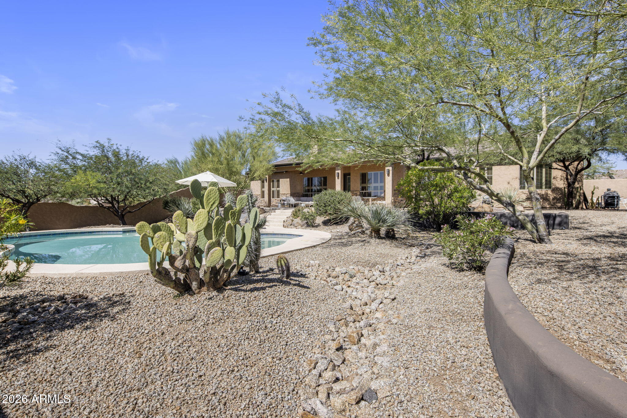 5677 E HEDGEHOG Place