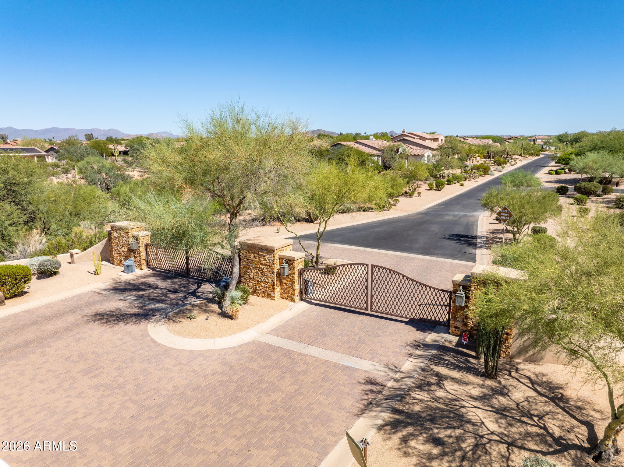 5677 E HEDGEHOG Place
