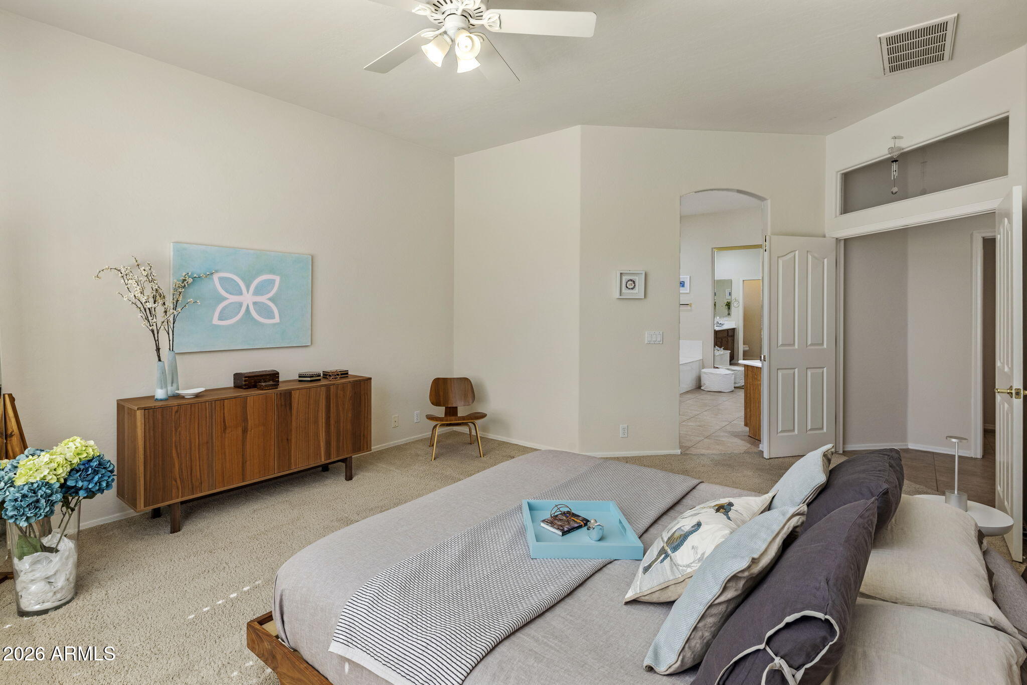 5677 E HEDGEHOG Place