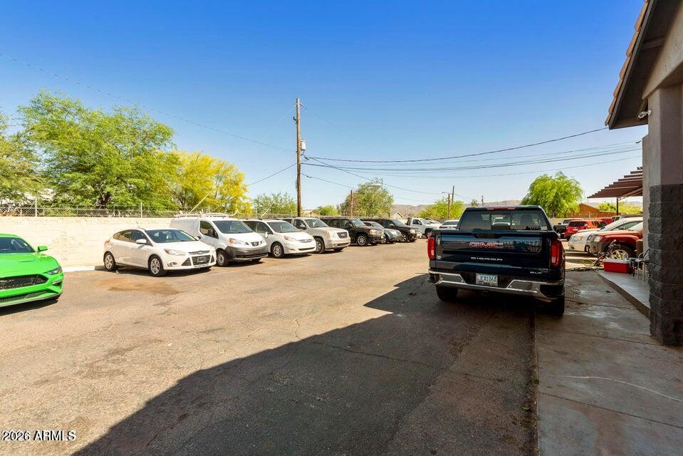 507 E BROADWAY Road