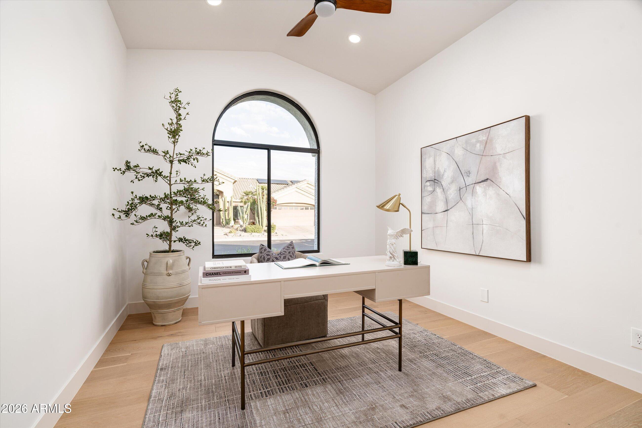 10228 N 55th Place