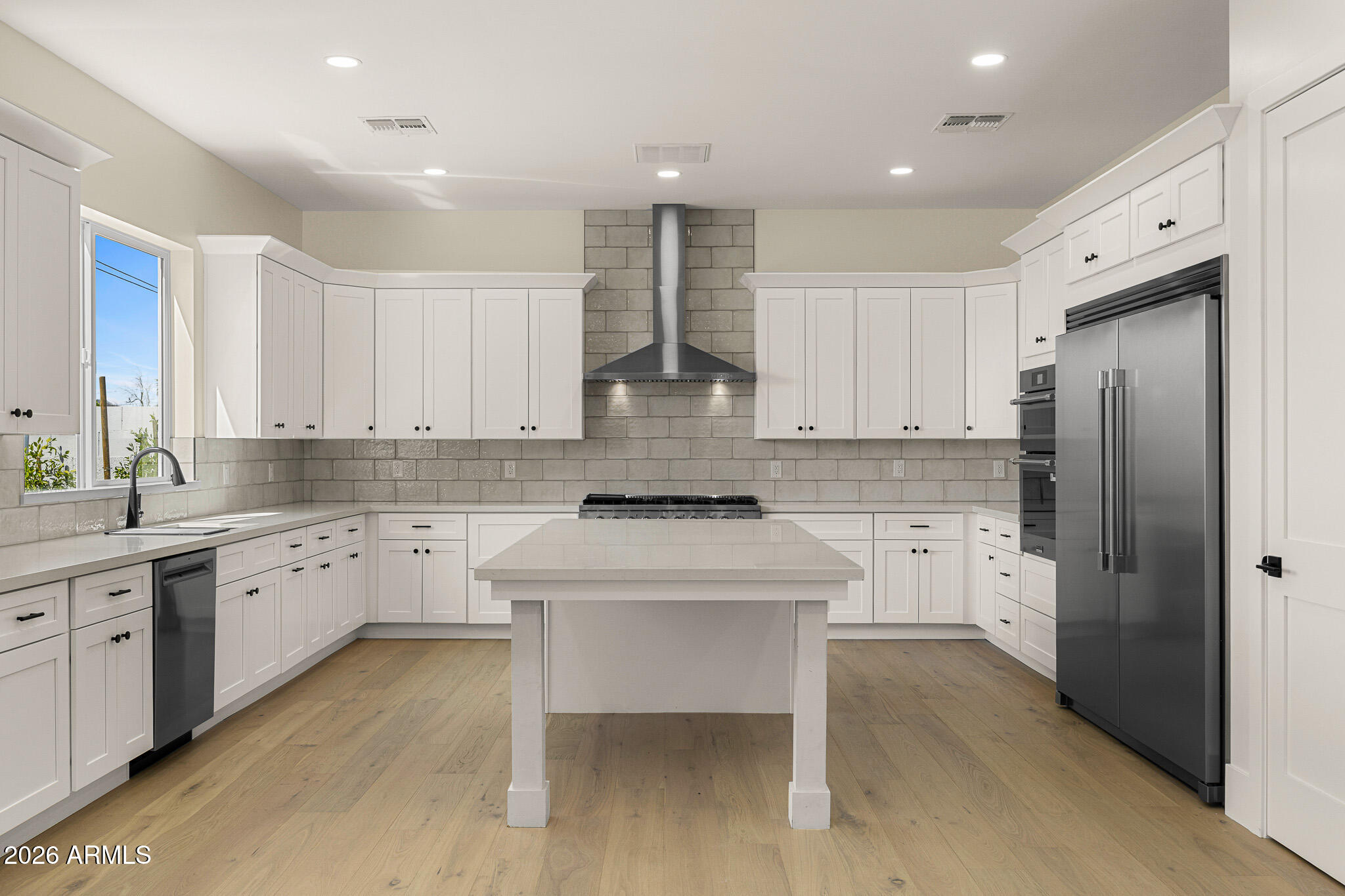 3002 N 53RD Place